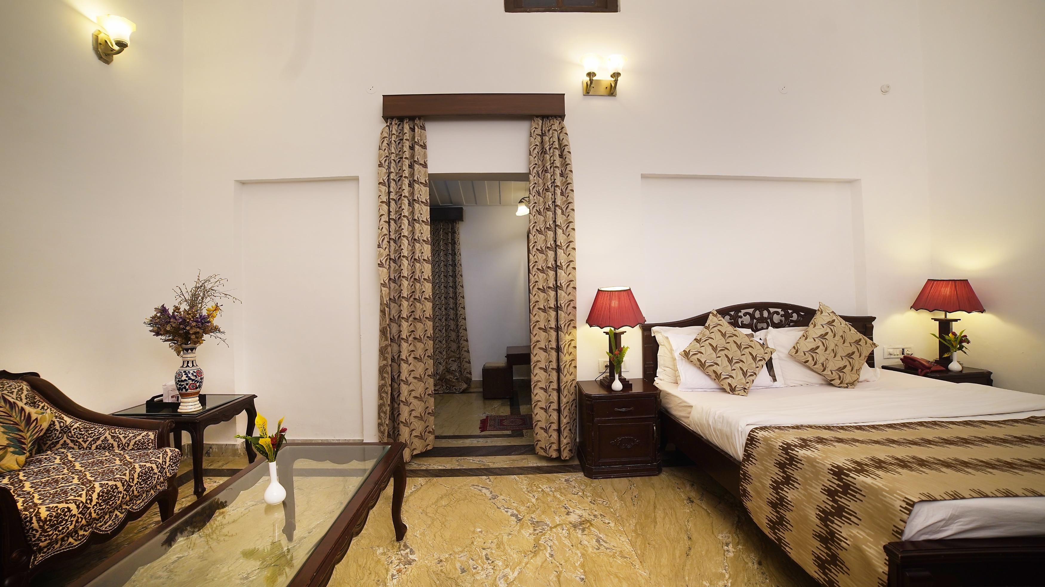 MPT Karnikar Bungalow, Pachmarhi - Tap to explore photos