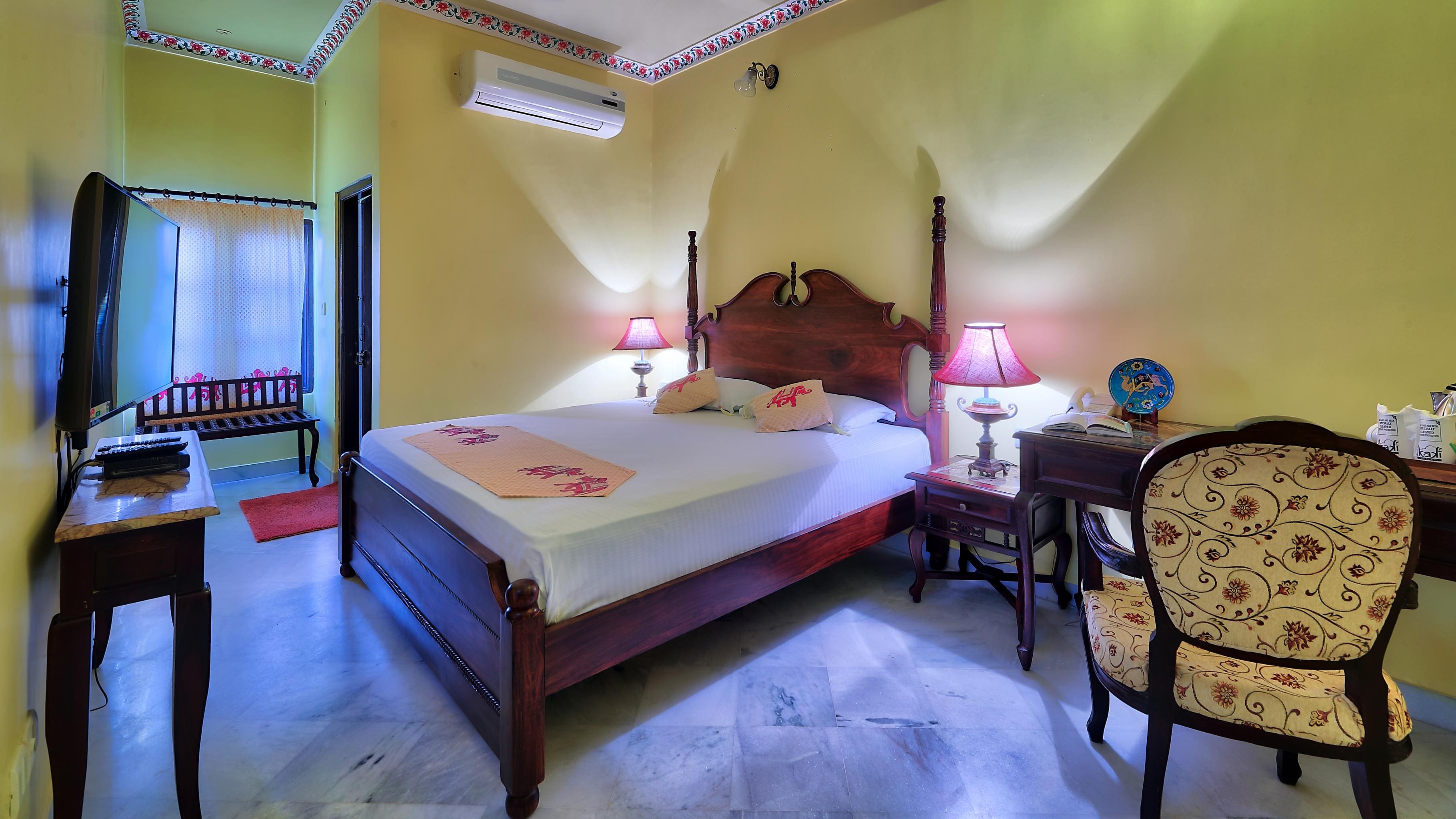 Ikaki Niwas-A Heritage Boutique Hotel - Tap to explore photos