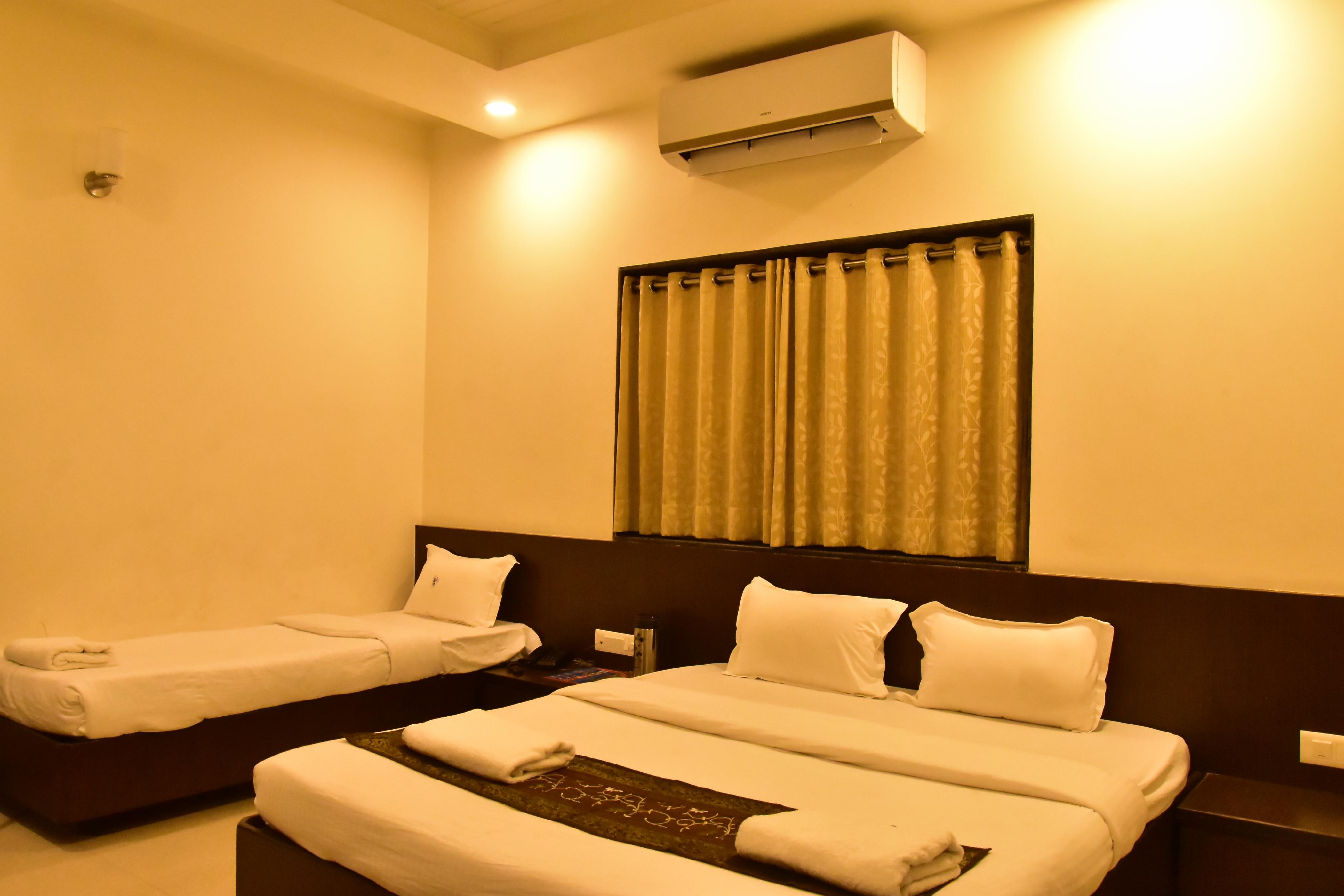 Hotel Dhantara 5