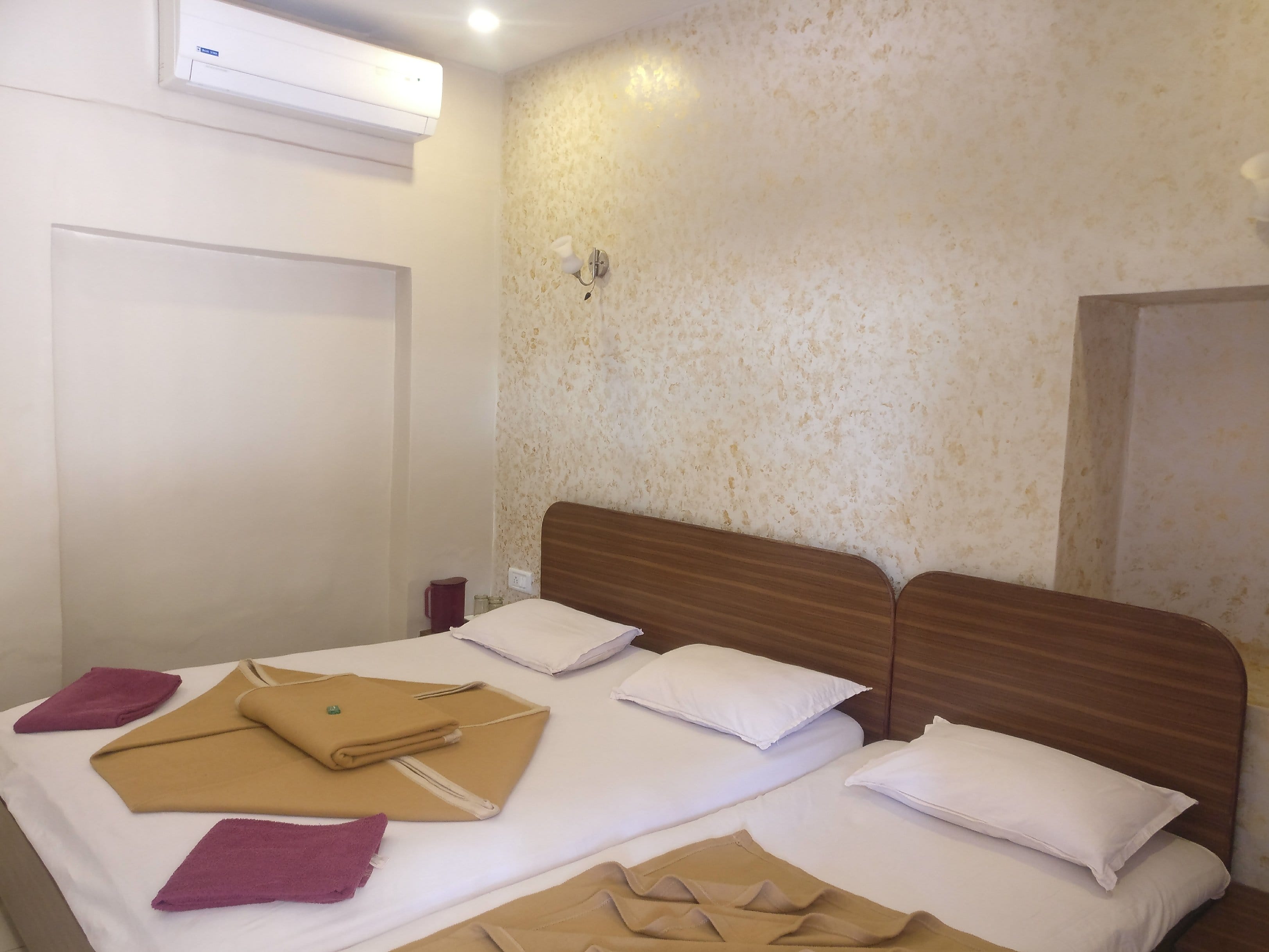 Standard Ac Family Room (3 pax) 1