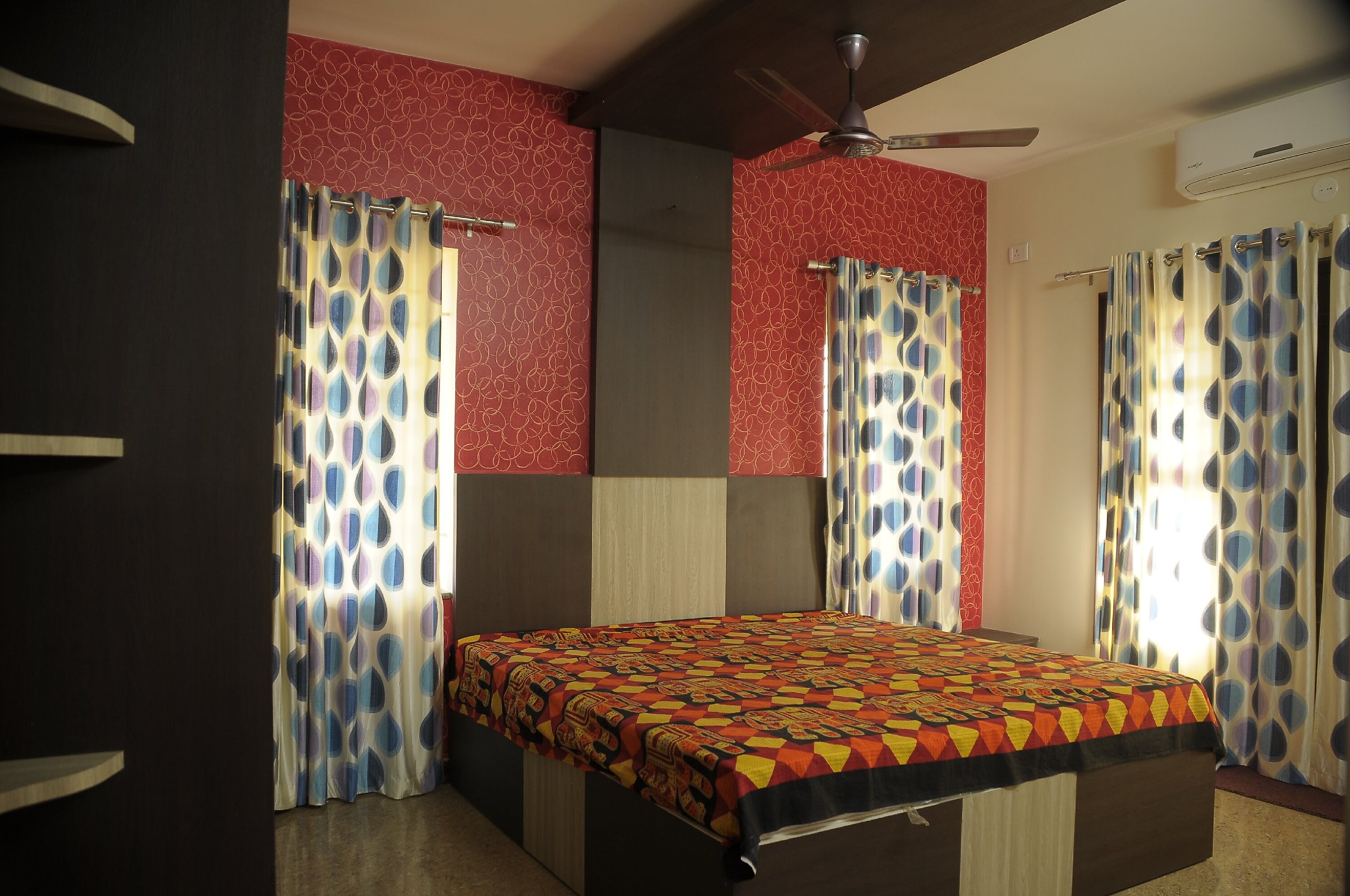Ocean Retreat 2 BHK Service Apartment - Tap to explore photos