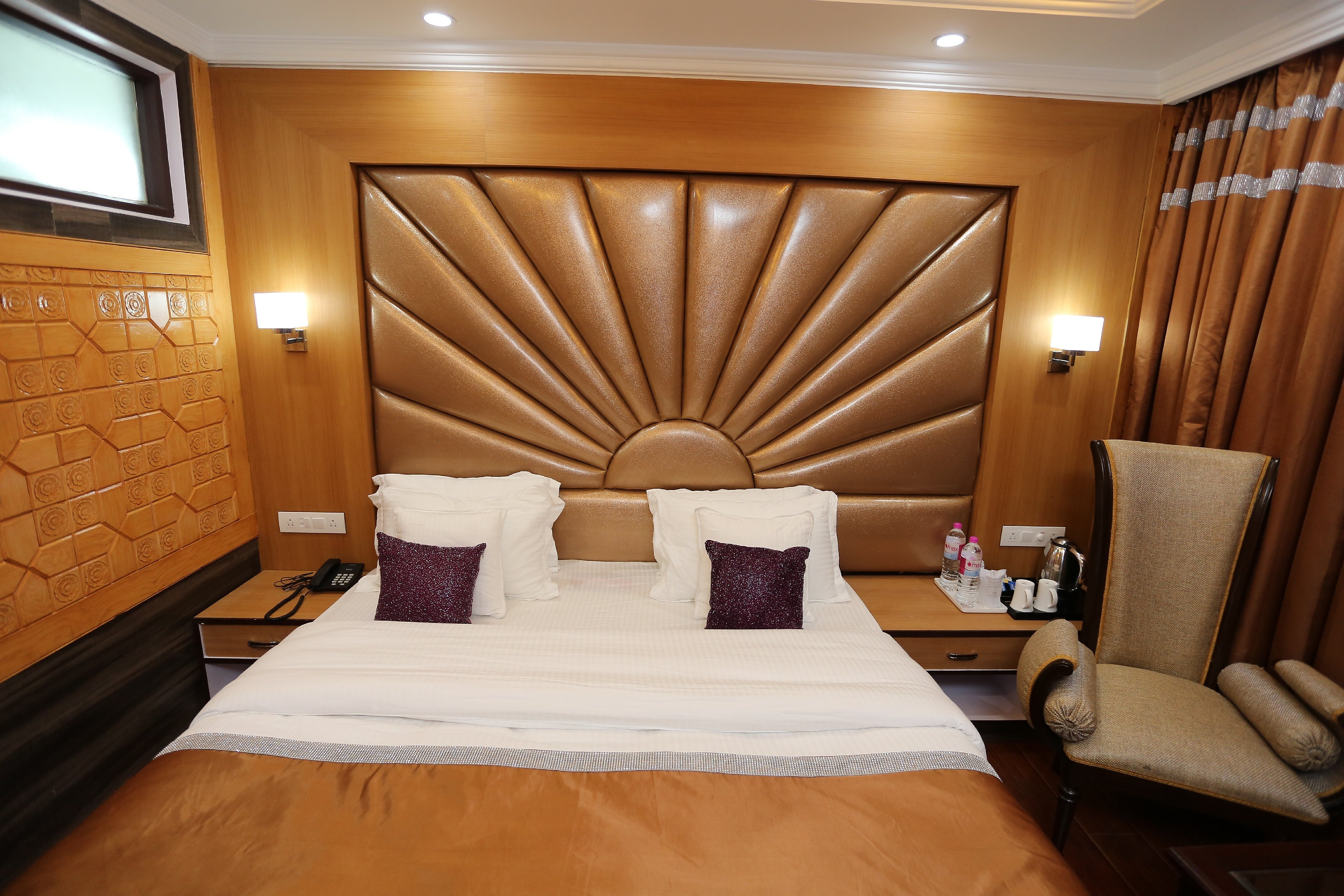 Hotel Milad Srinagar - Tap to explore photos