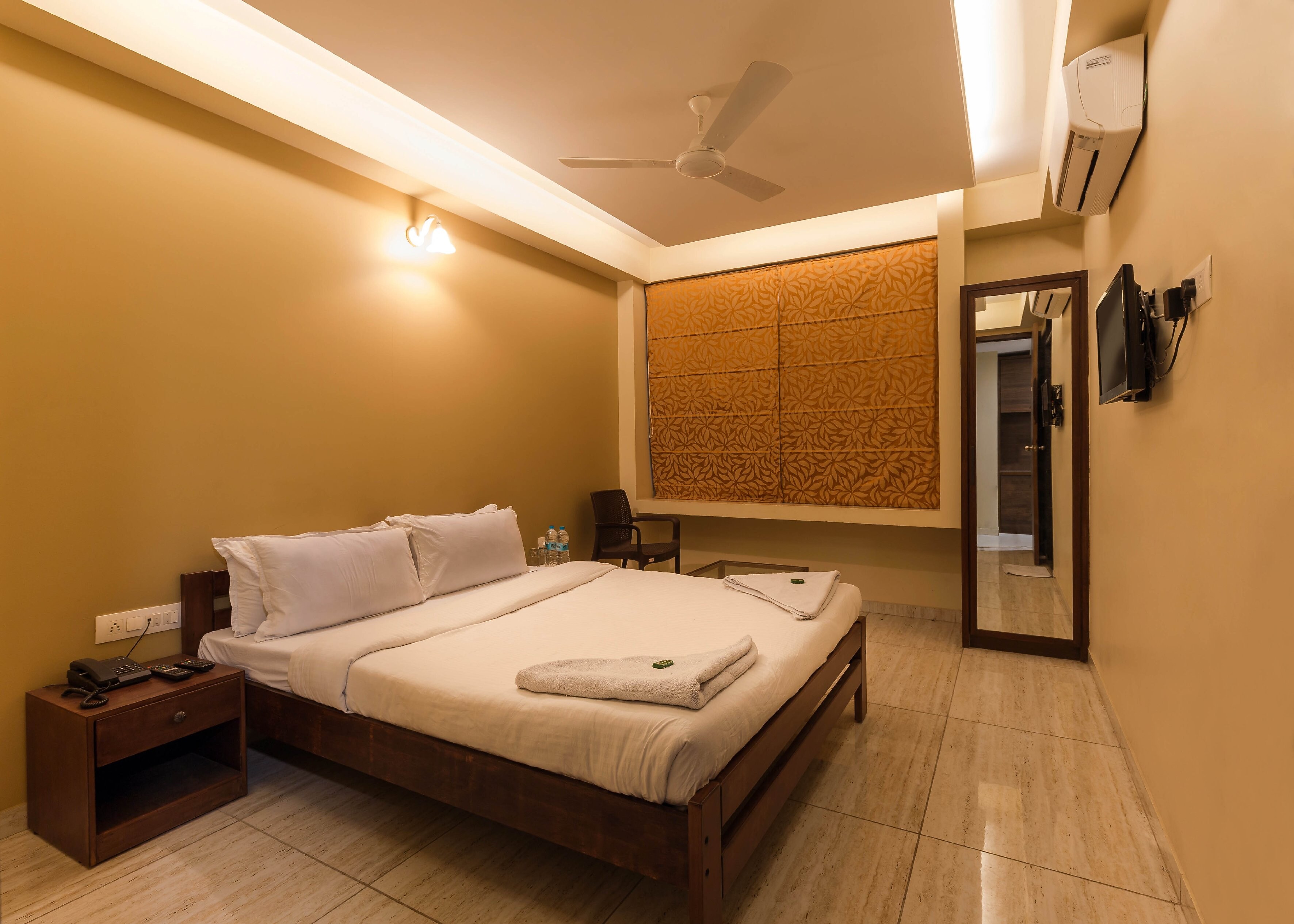 Deluxe AC Room 1