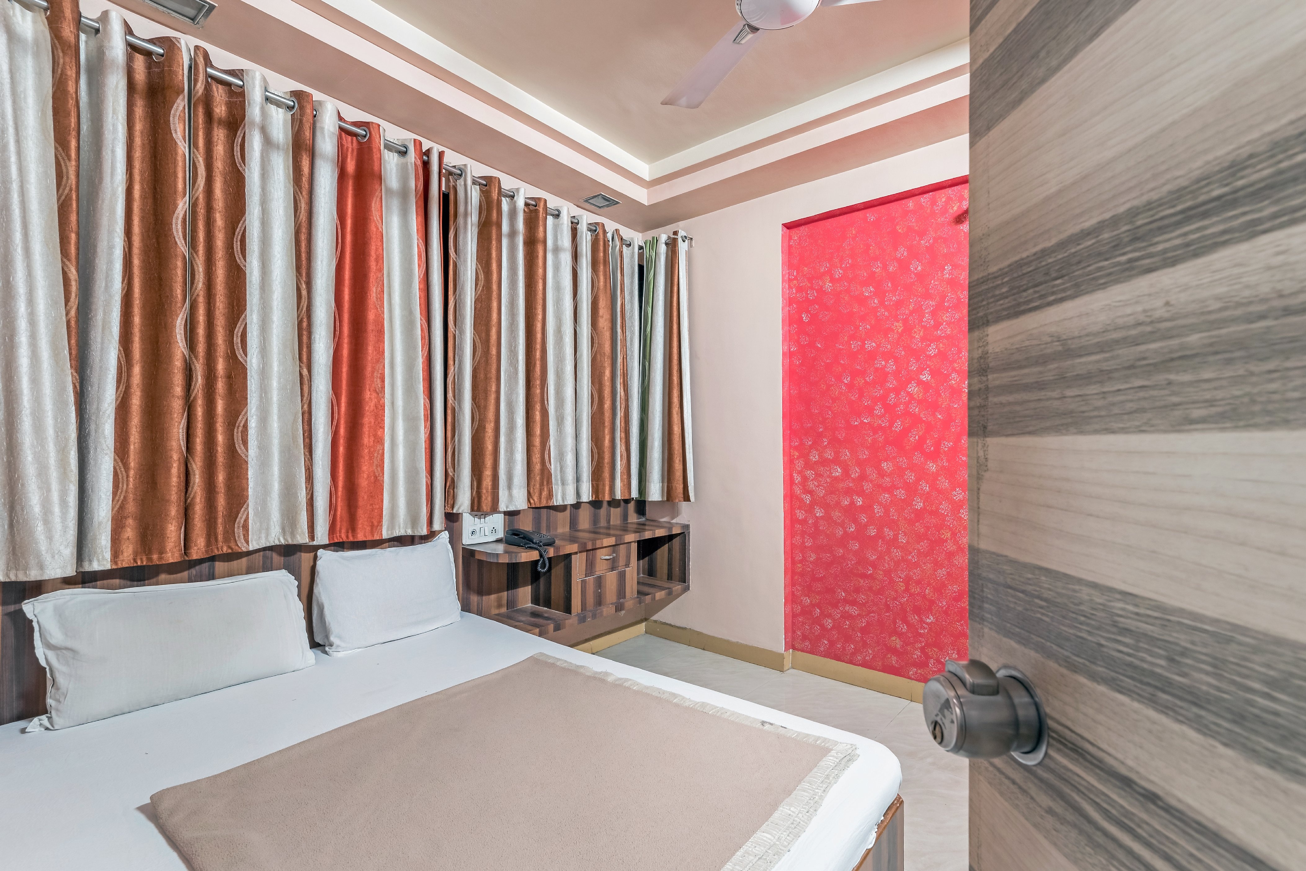 Hotel Sai Hariprasad - Tap to explore photos