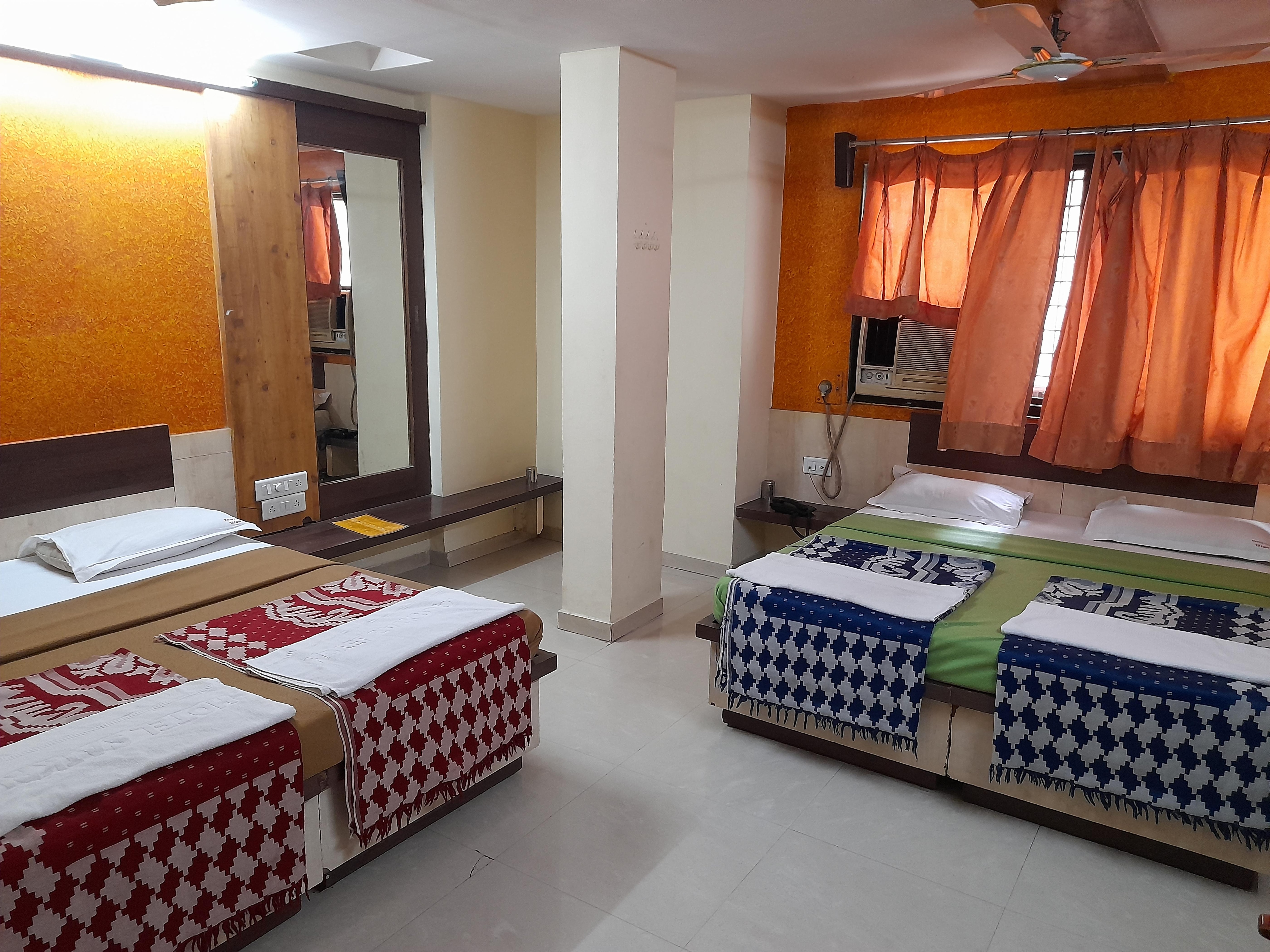Quadruple Deluxe AC Room 1