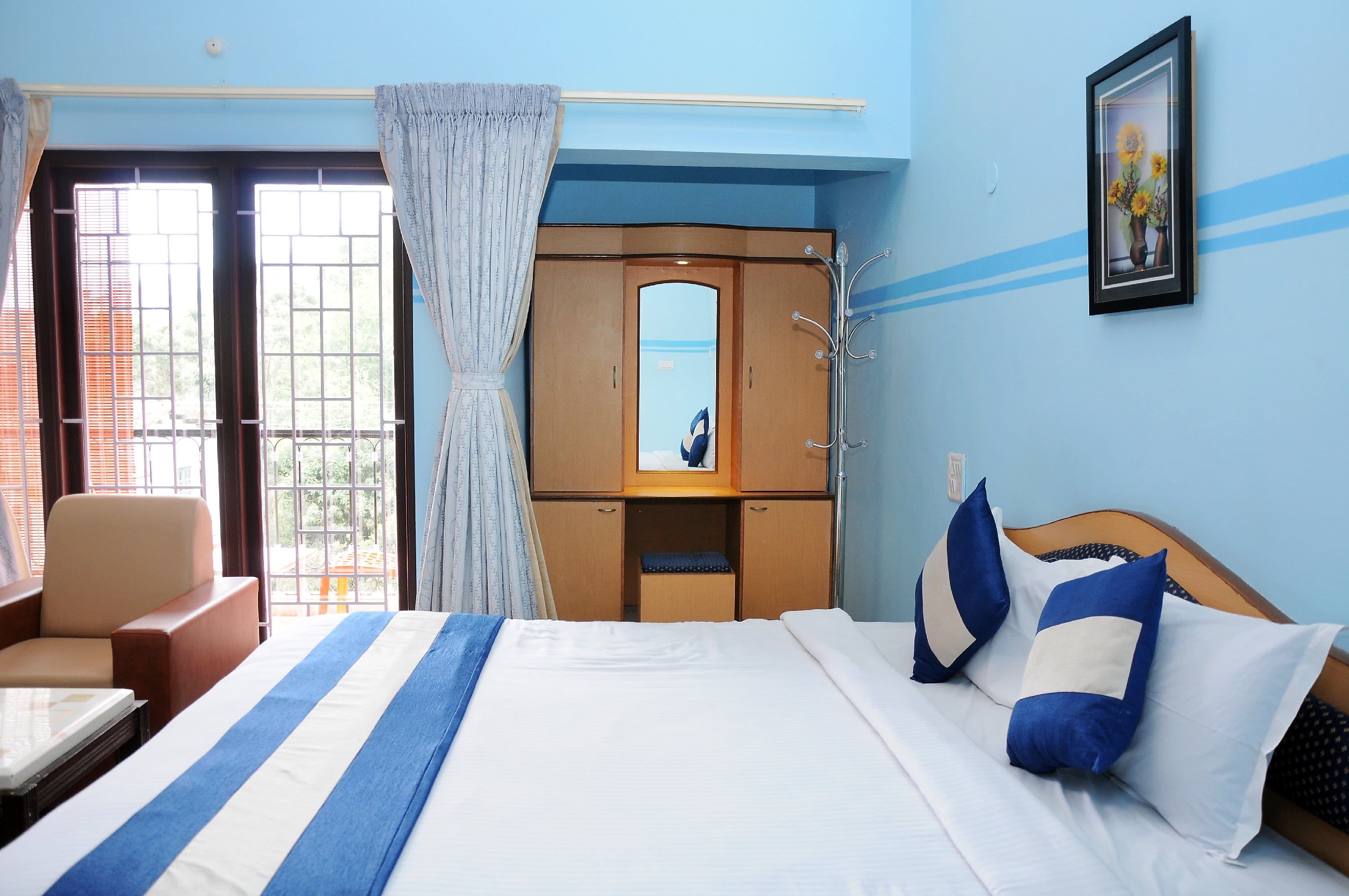 Hotel Fairstay - Tap to explore photos