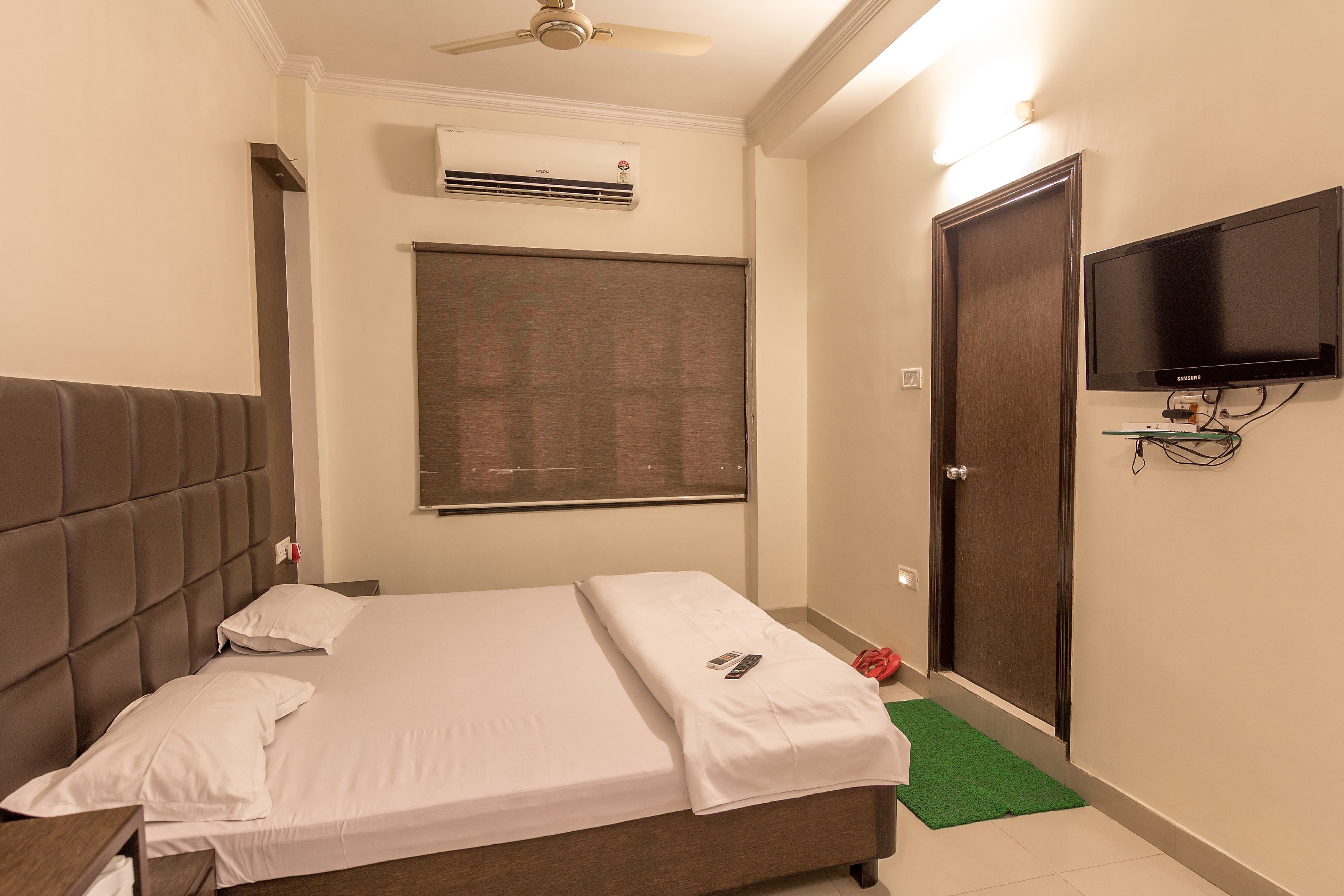 Hotel Rajasthan - Tap to explore photos