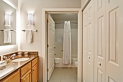 Homewood Suites by Hilton Stratford, New Haven