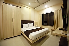 Hotel Madhuri Executive, Kolhapur