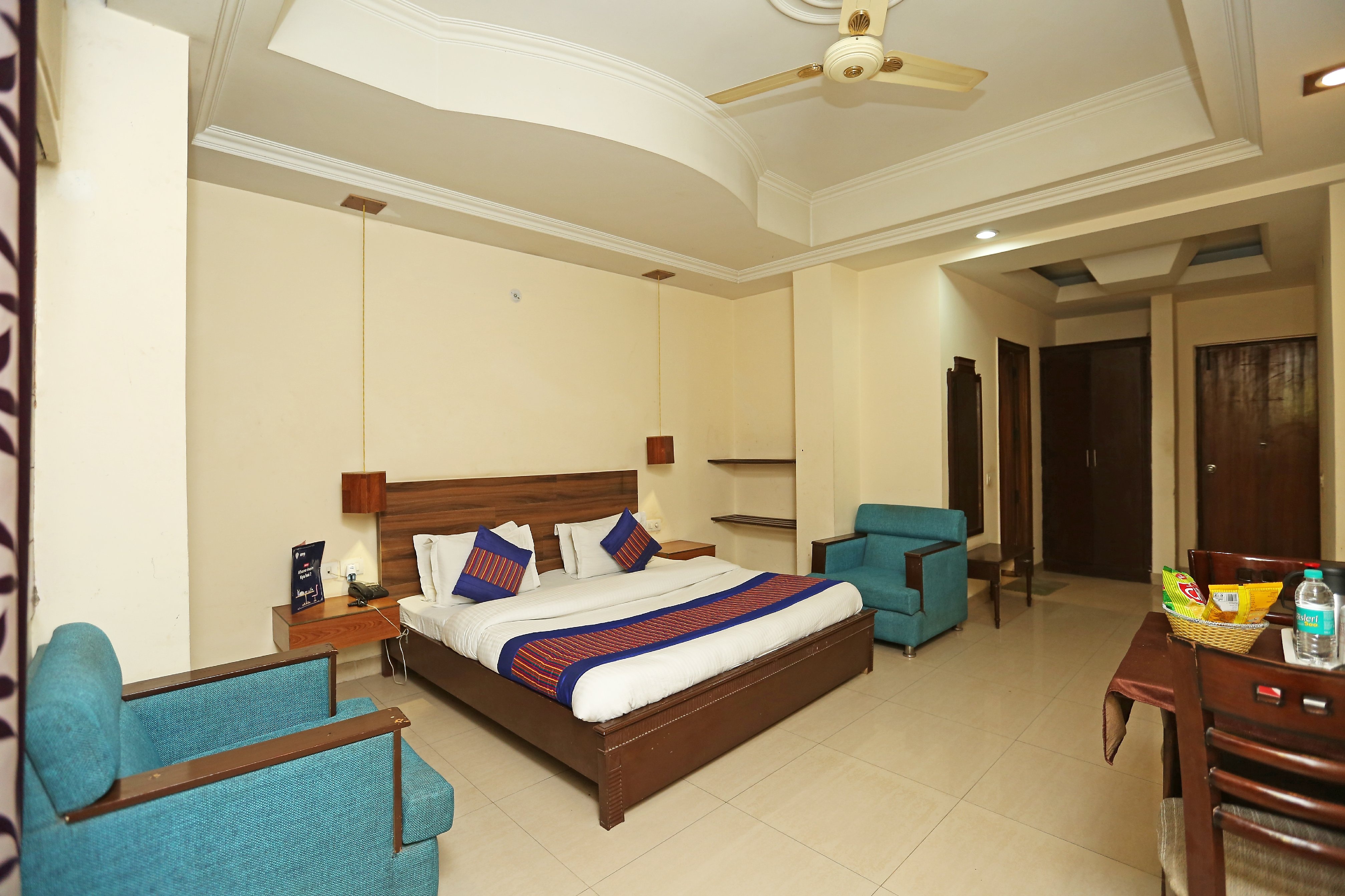 Hotel Sarthi - Tap to explore photos