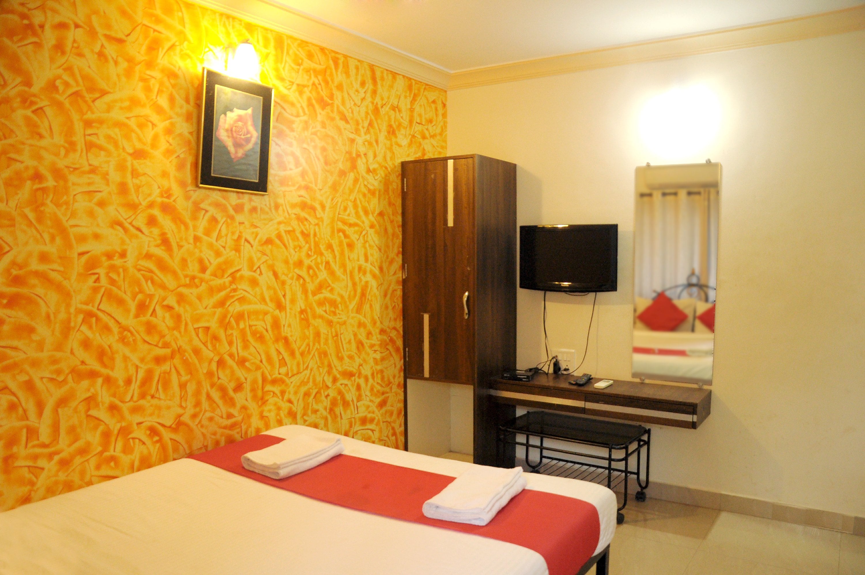Deluxe Non AC Room 1