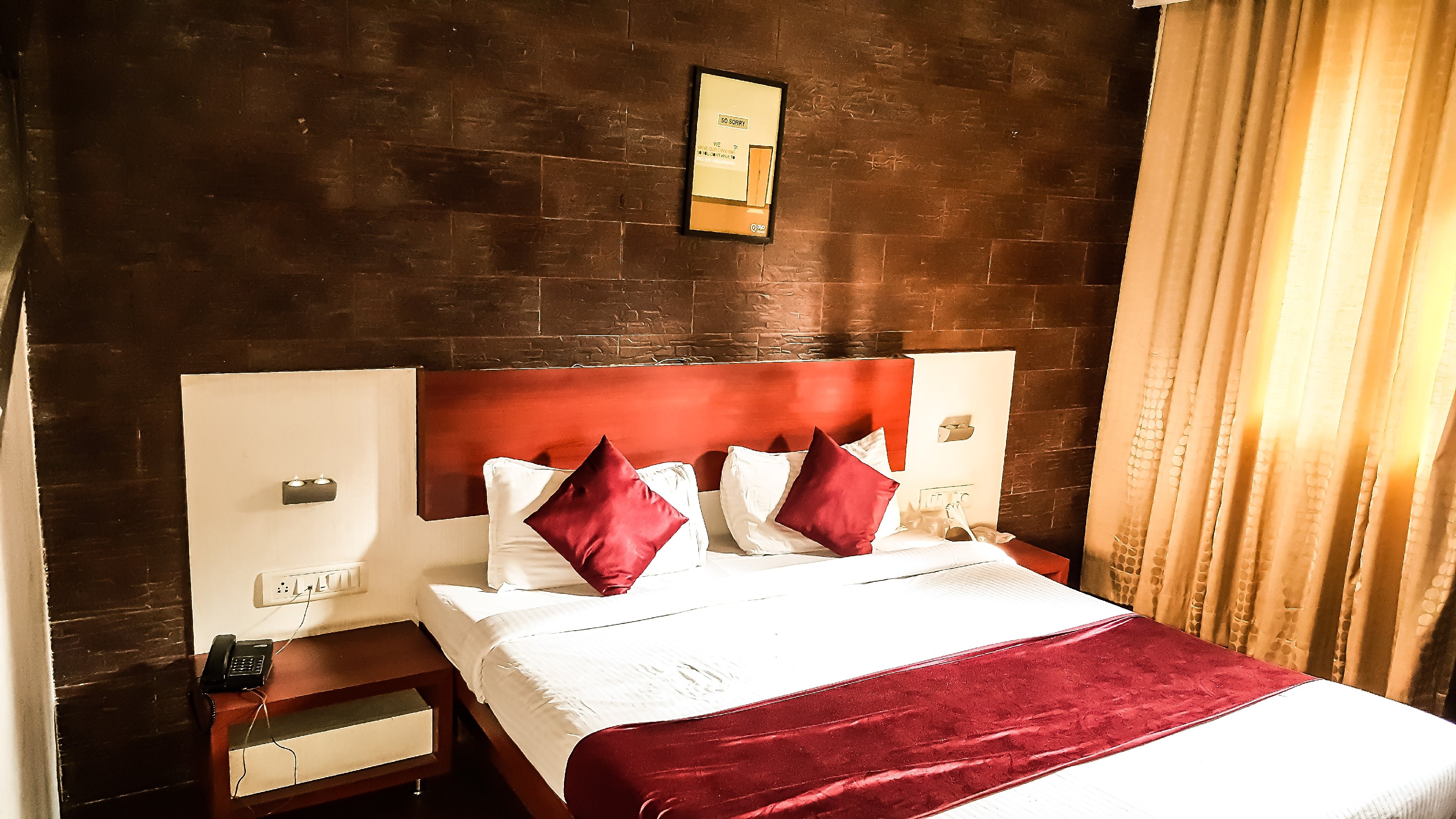 Deluxe Room 1