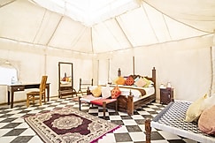 Desert Gateway Resorts | Swimming Pool & Bonfire, Jaisalmer