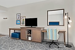 Hampton Inn Chicago North Loyola Station, Chicago
