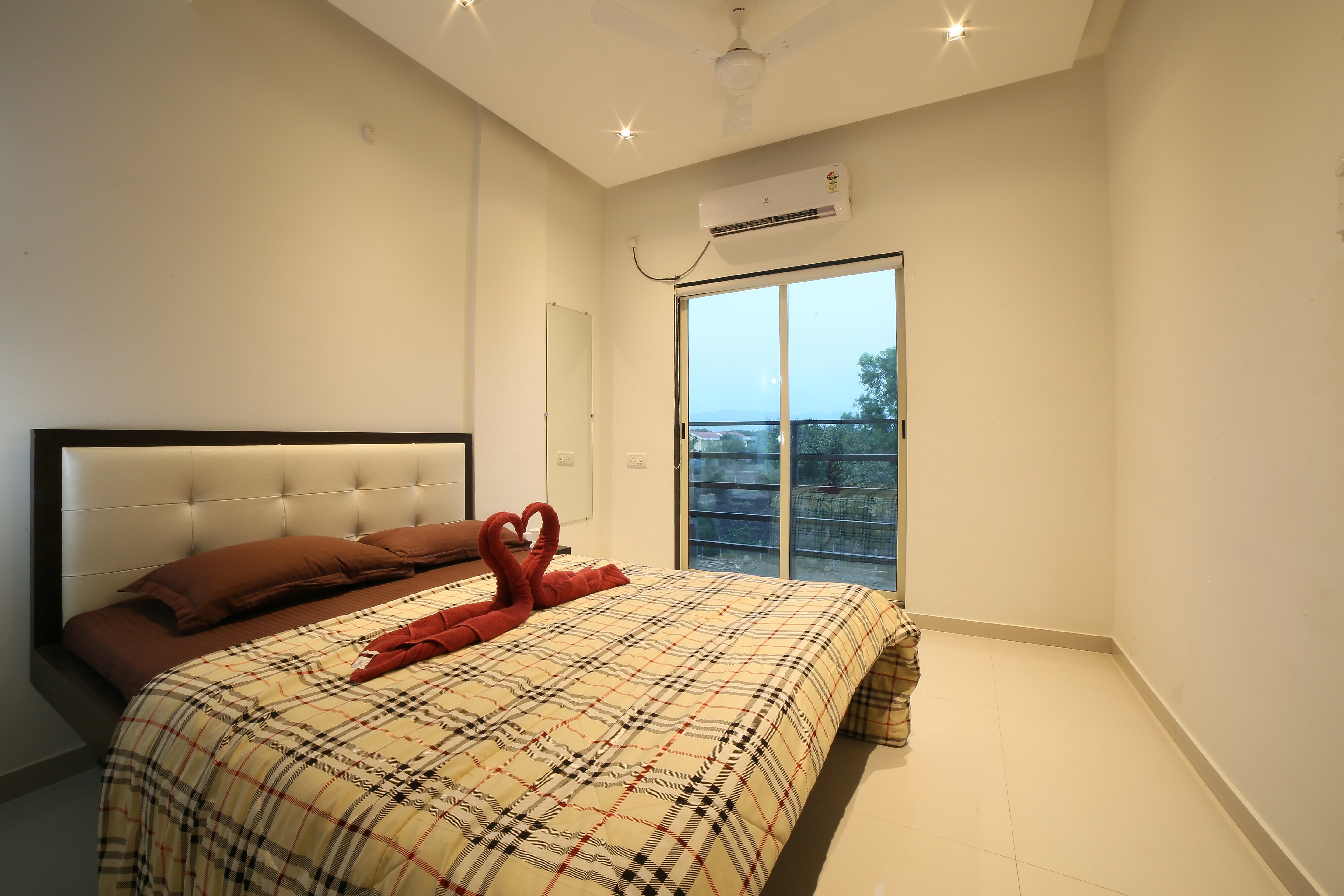 Deluxe One Bedroom Apartment With Balcony 1