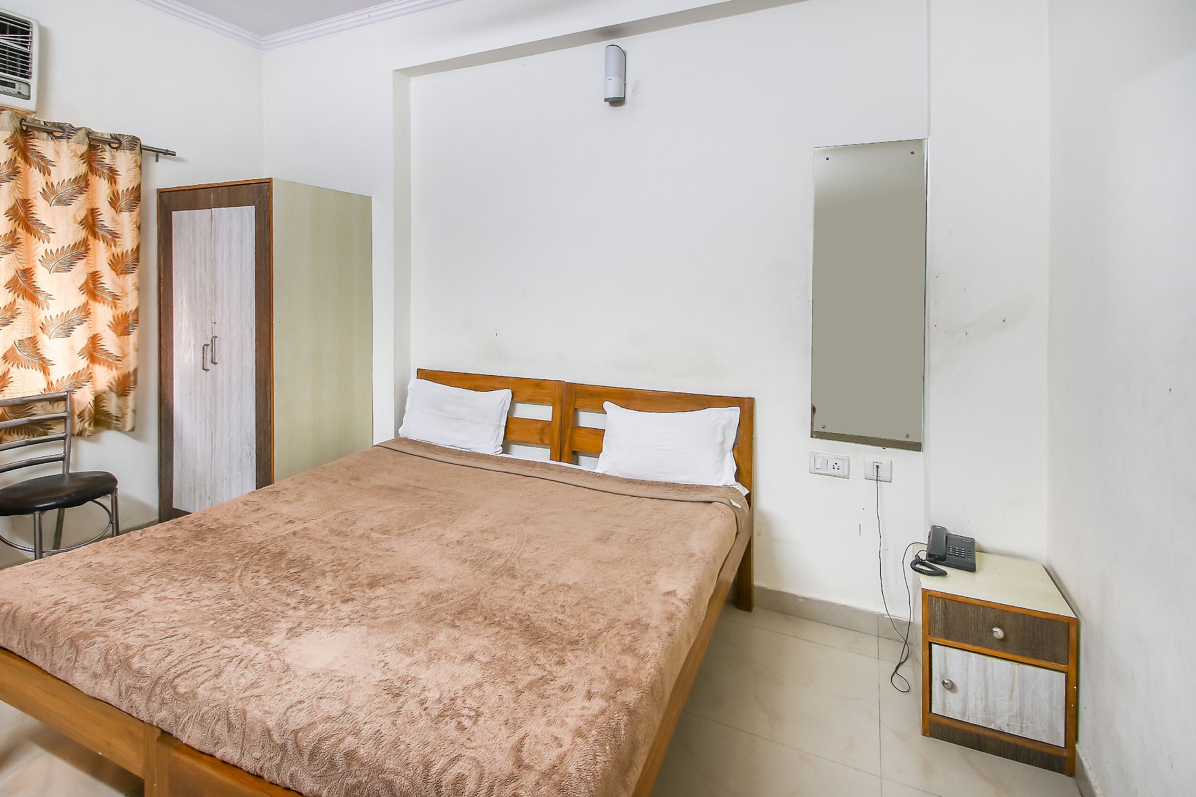 Rajeshwari Atithi Bhawan - Tap to explore photos