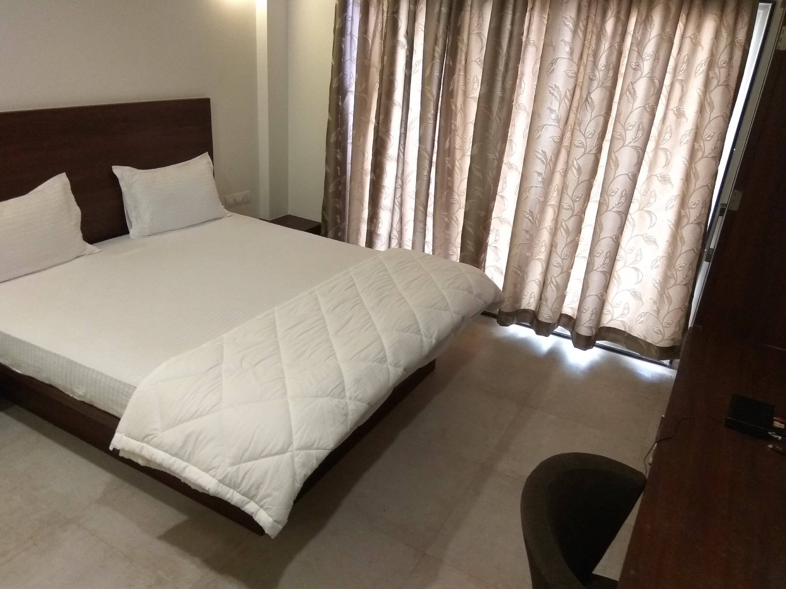 Hotel Manasi inn - Tap to explore photos
