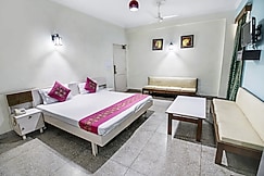 Kastle Guest House, Delhi