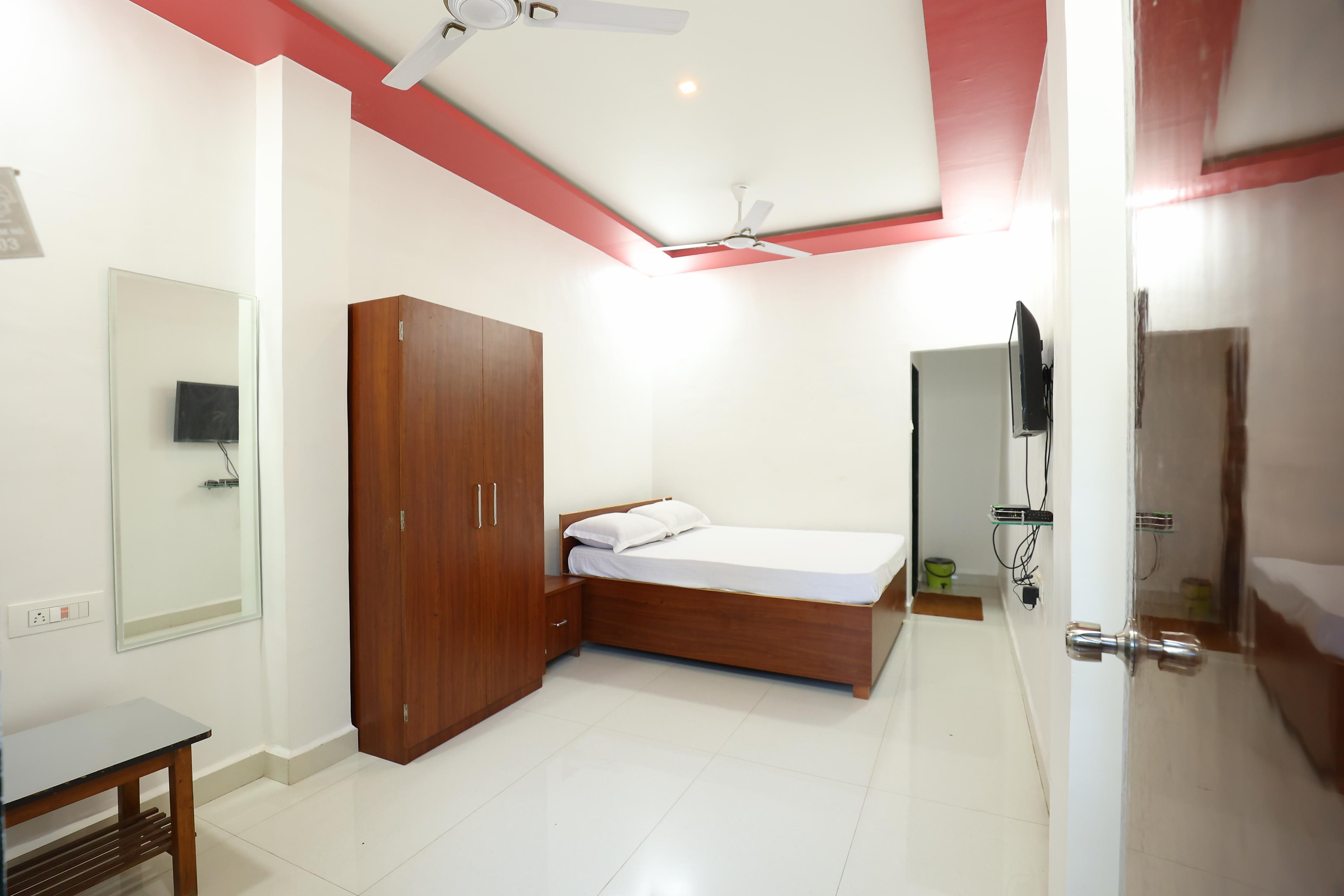 Basic Deluxe AC Room (Twin Sharing) 1