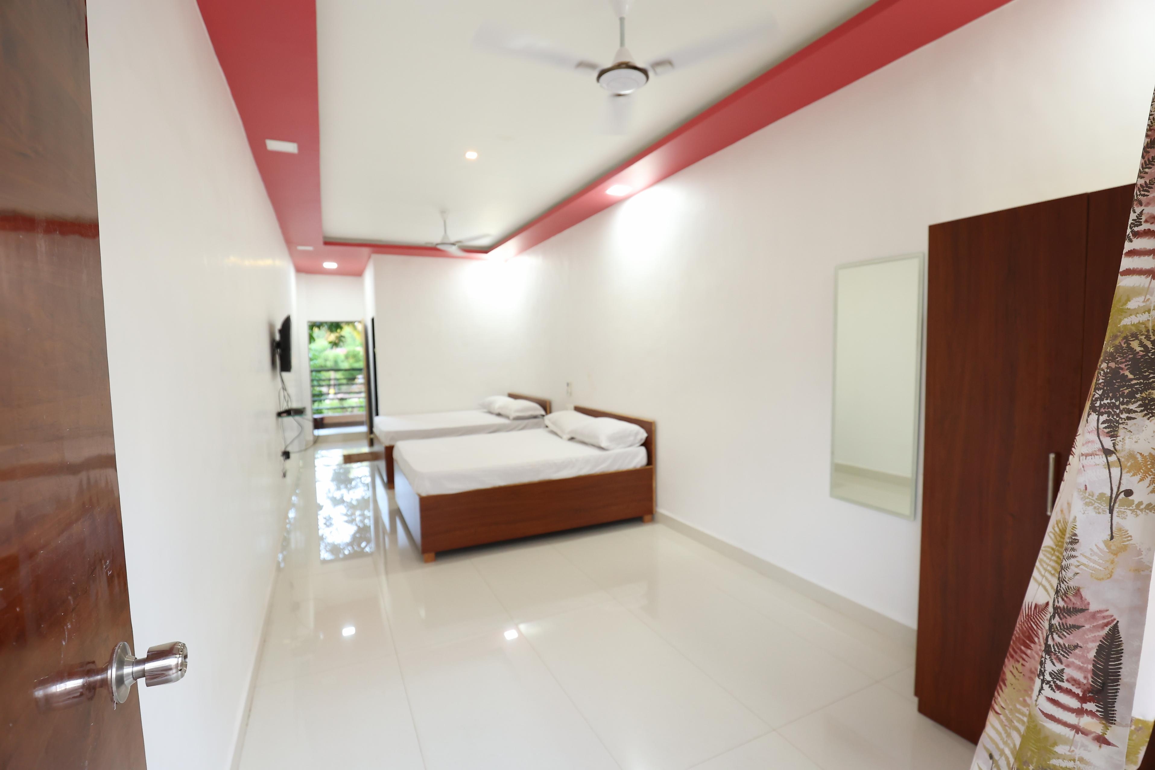 Basic Deluxe AC (Four People) 1