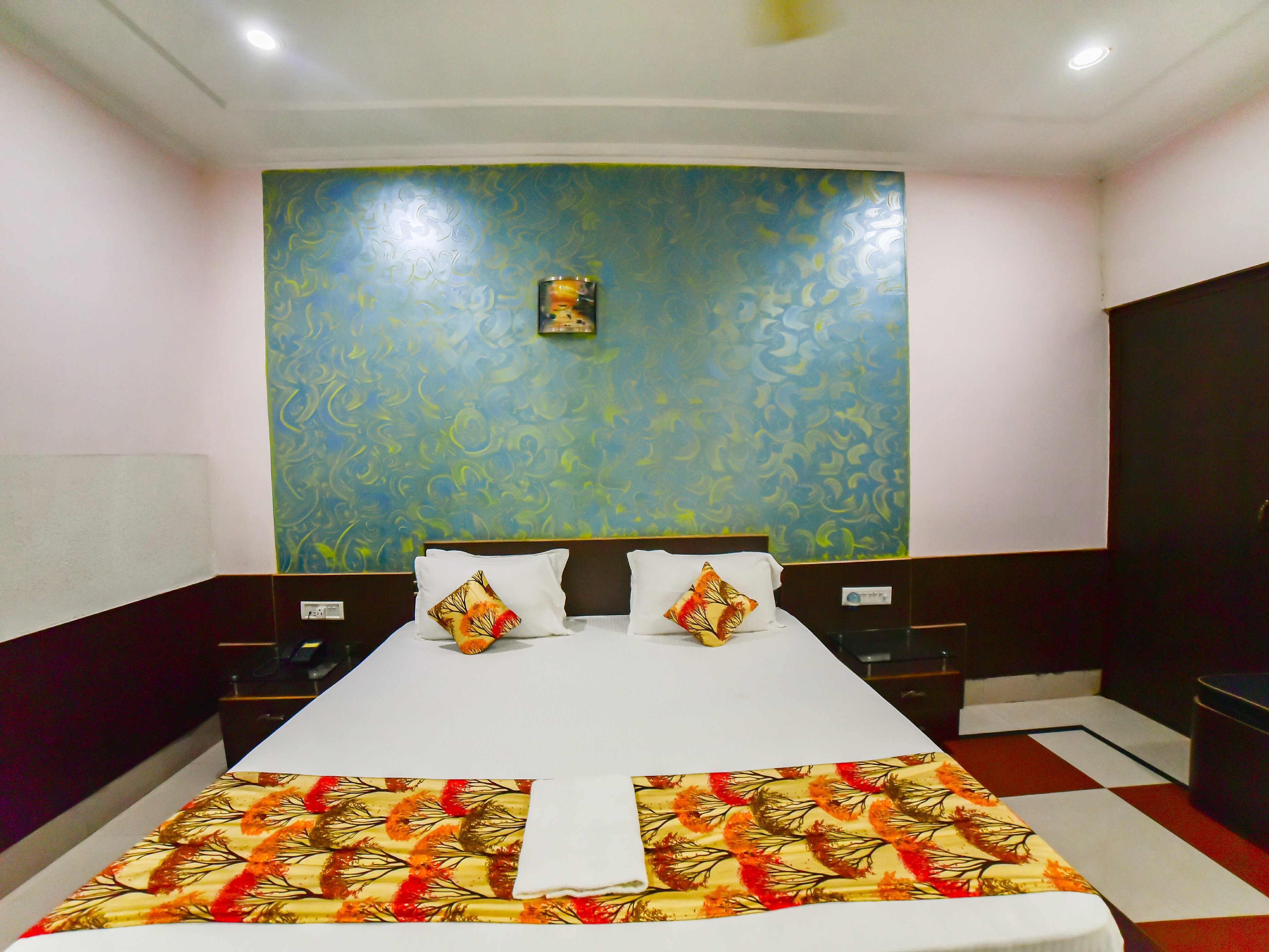 Hotel Minakshi International - Tap to explore photos