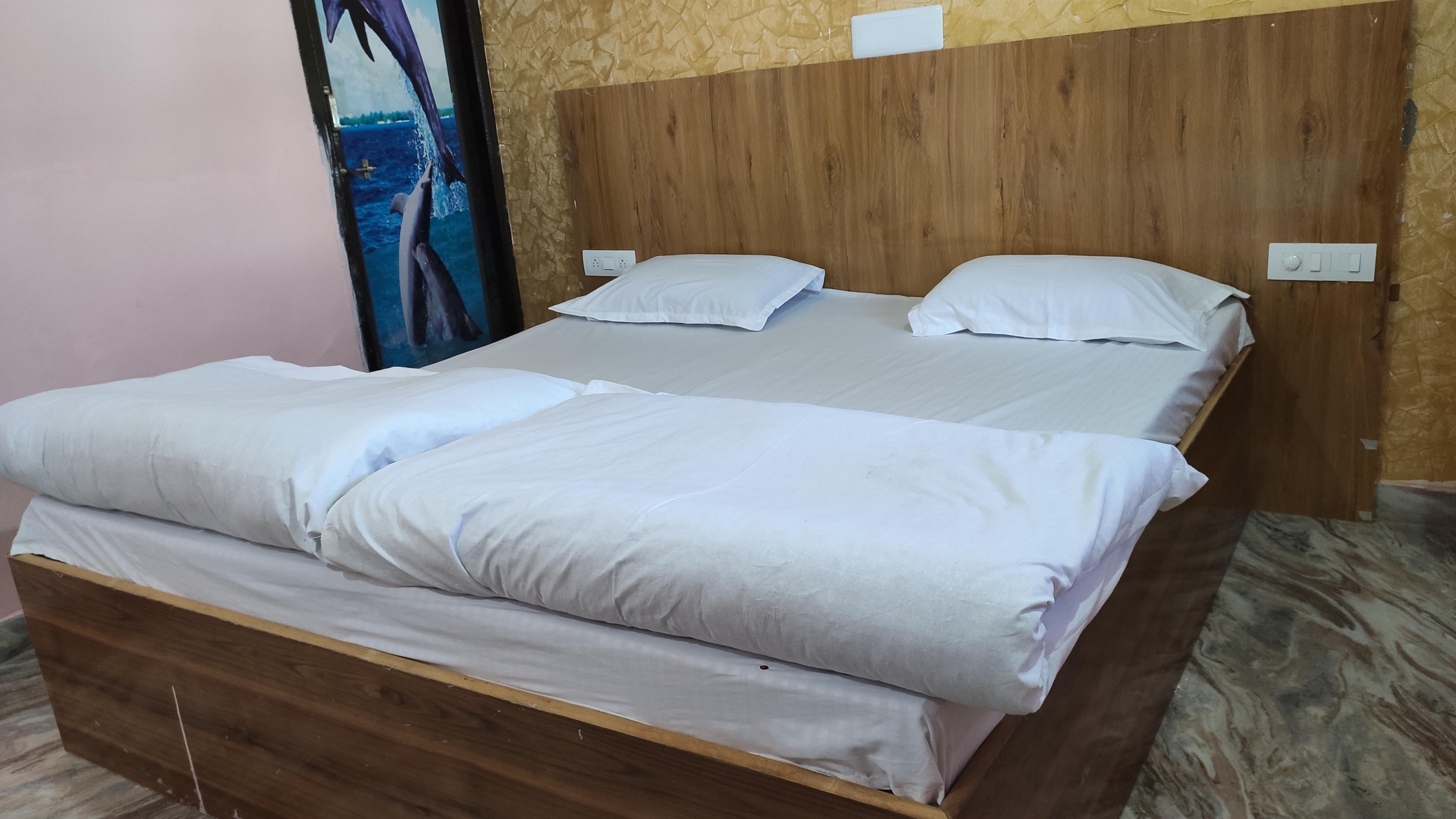 Choudhary Guest House - Tap to explore photos