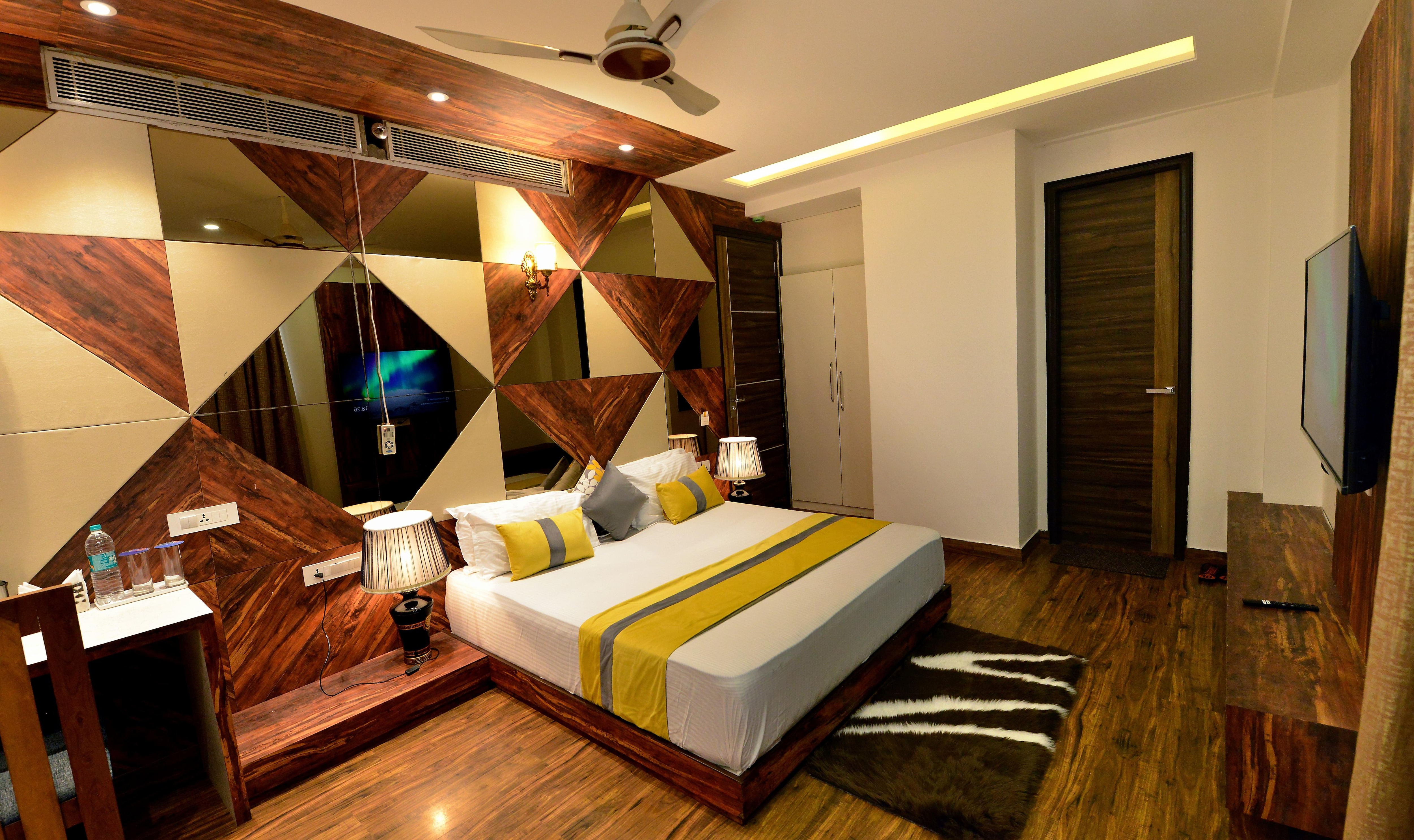 Hotel The Yellow Near PEC, PGI, PU Chandigarh - Tap to explore photos