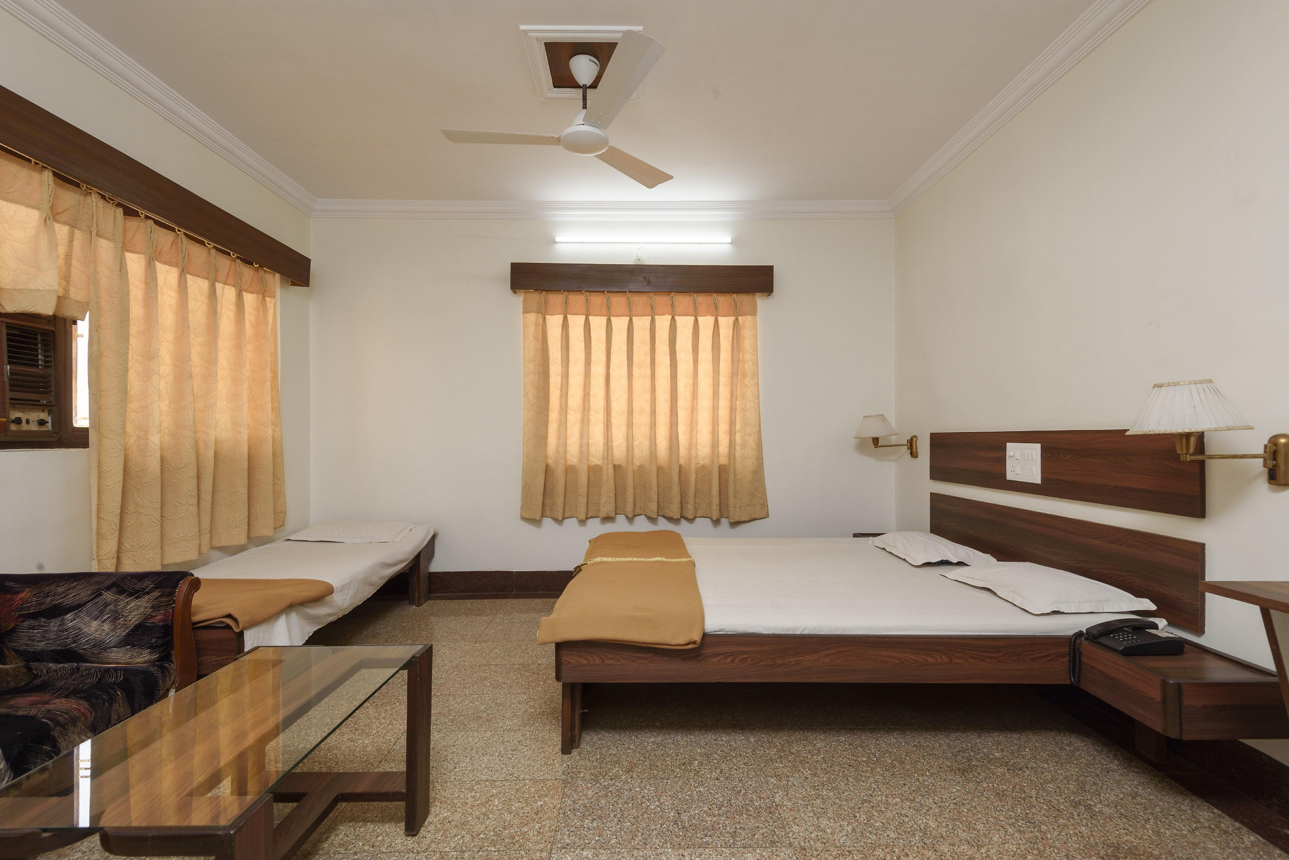 Embassy Hotel 5