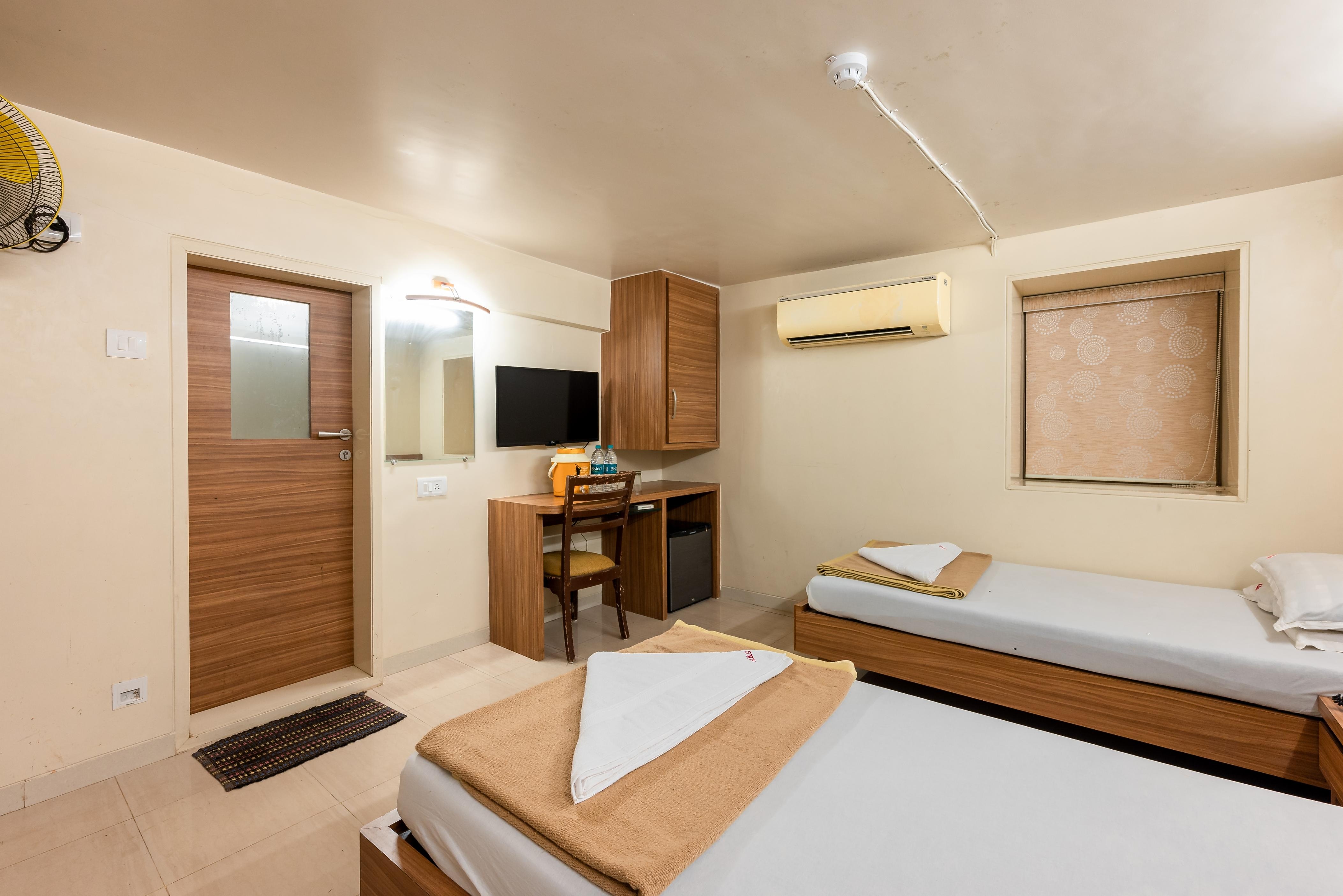 Deluxe Room 1