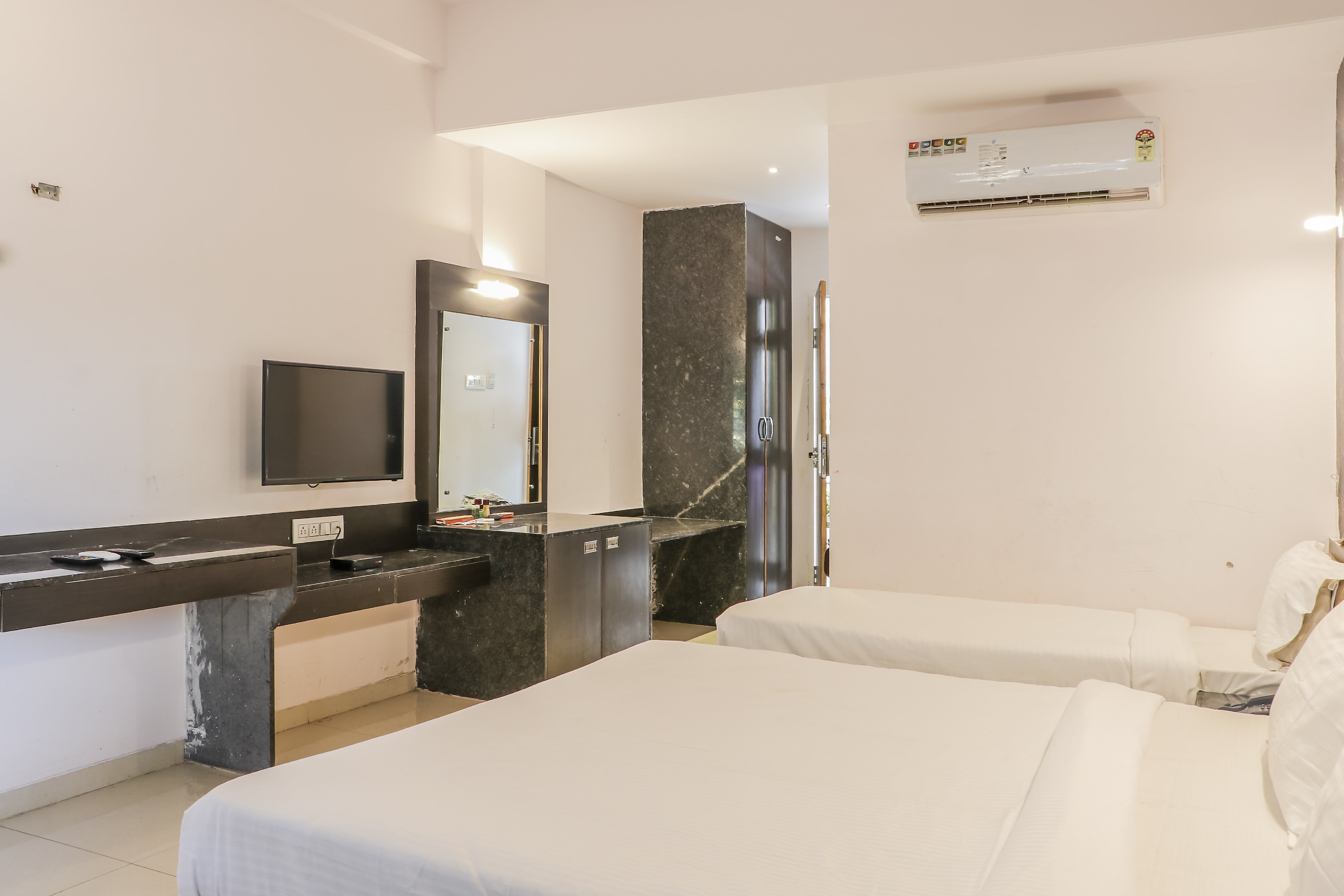Hotel A S Club 5