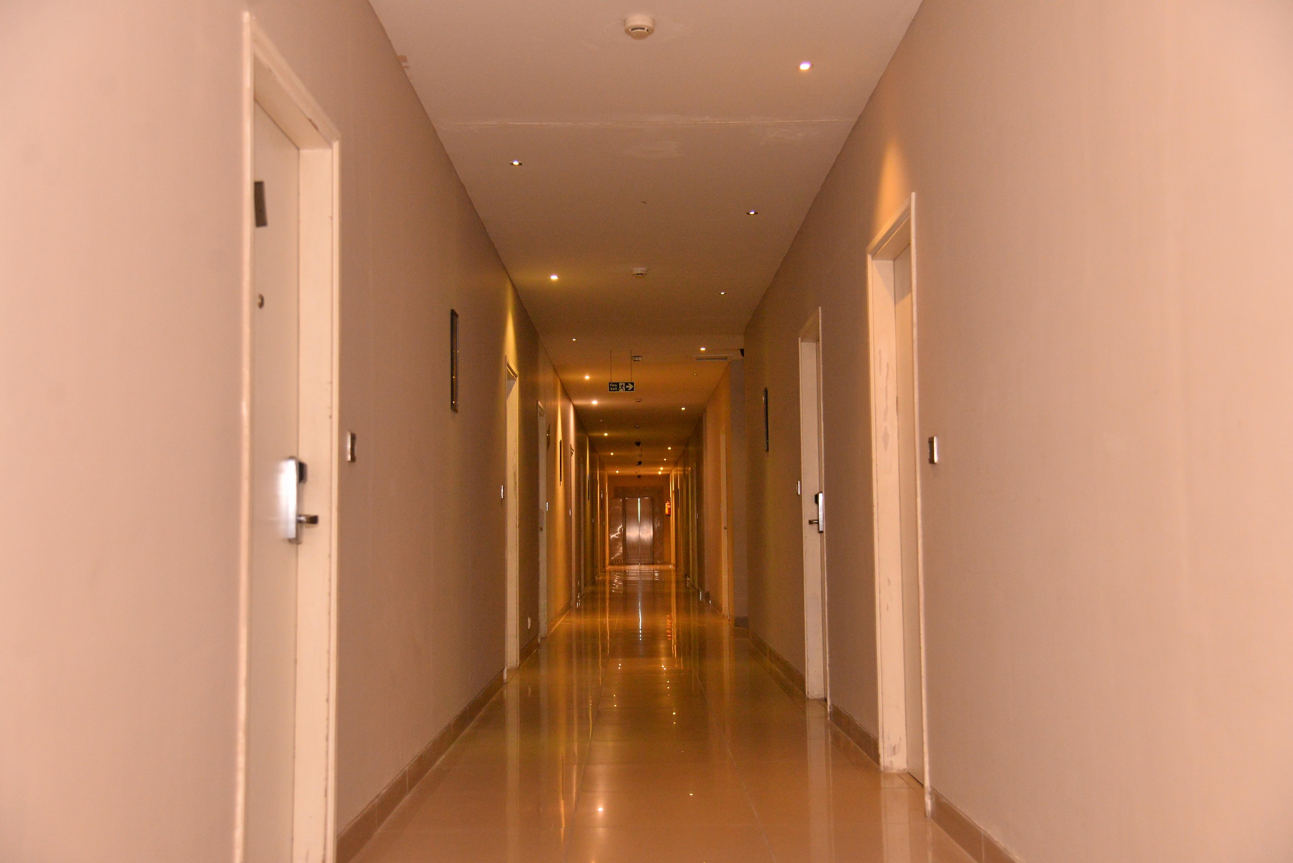 Avexia Premiere Hotel Agra - Tap to explore photos