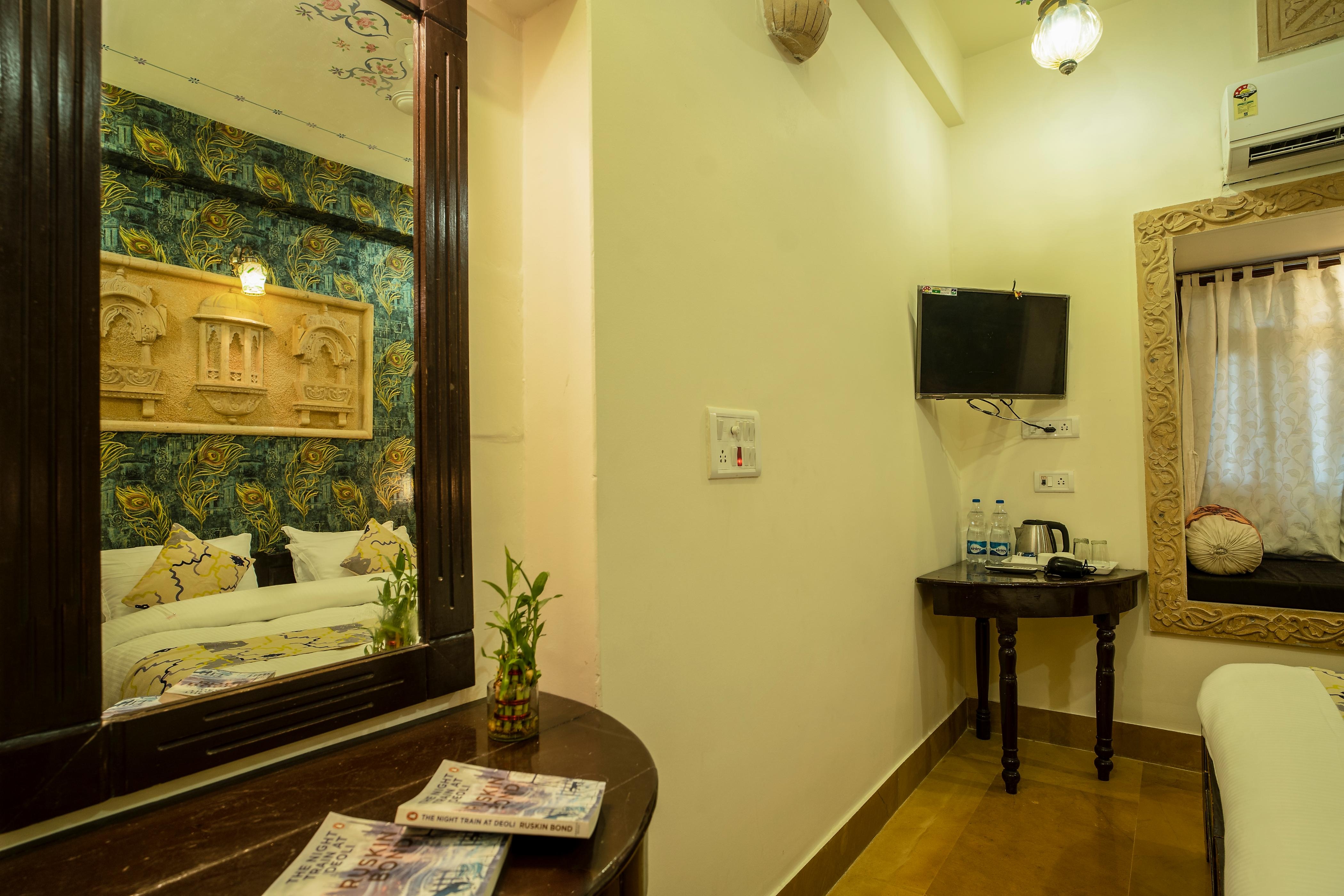 Tripli Hotels Prithvi Palace - Tap to explore photos