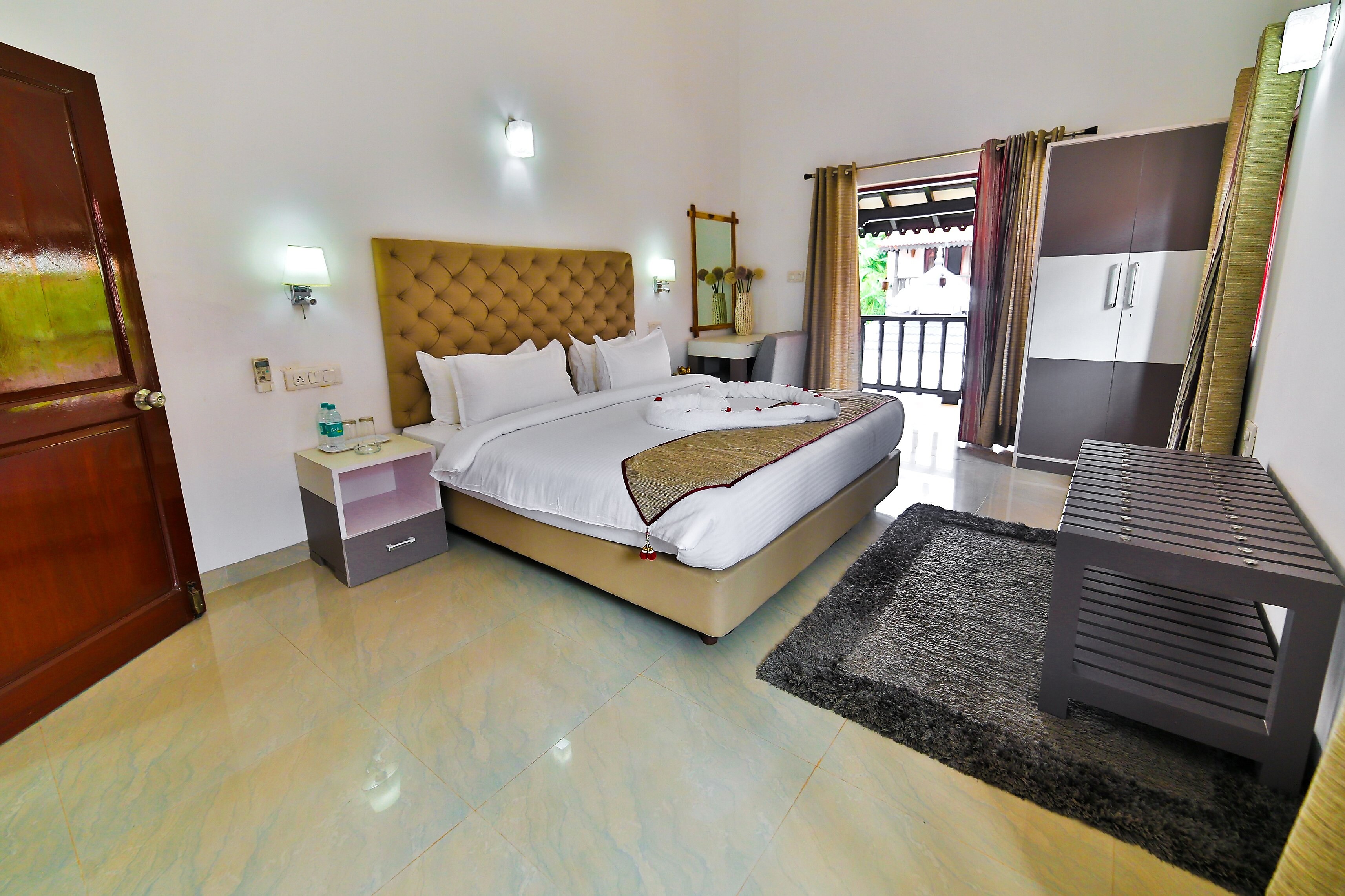 Emperor Resort & Spa @5min Walk from Vagator Beach - Tap to explore photos