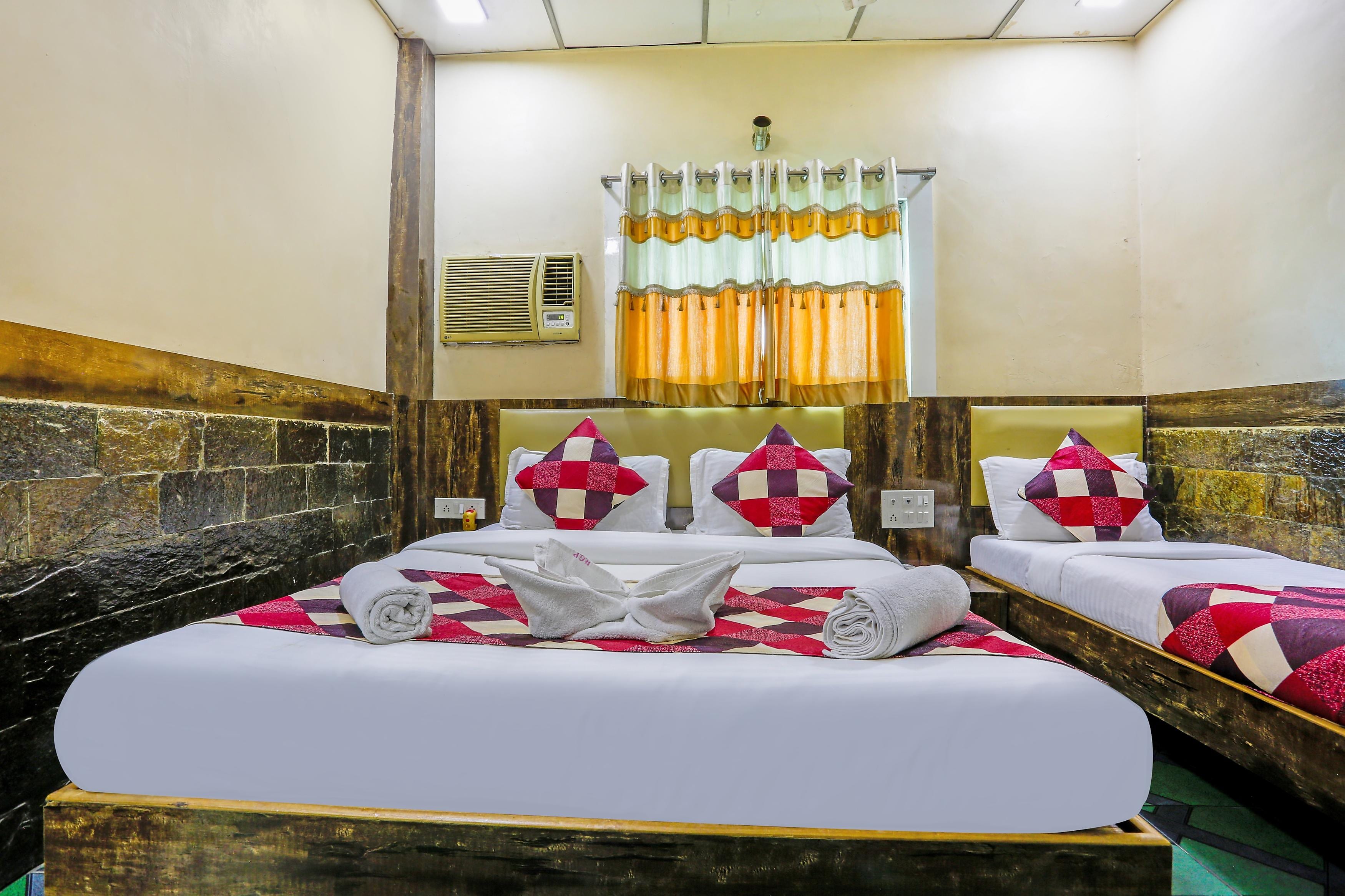 Terminus Guest House  - Tap to explore photos