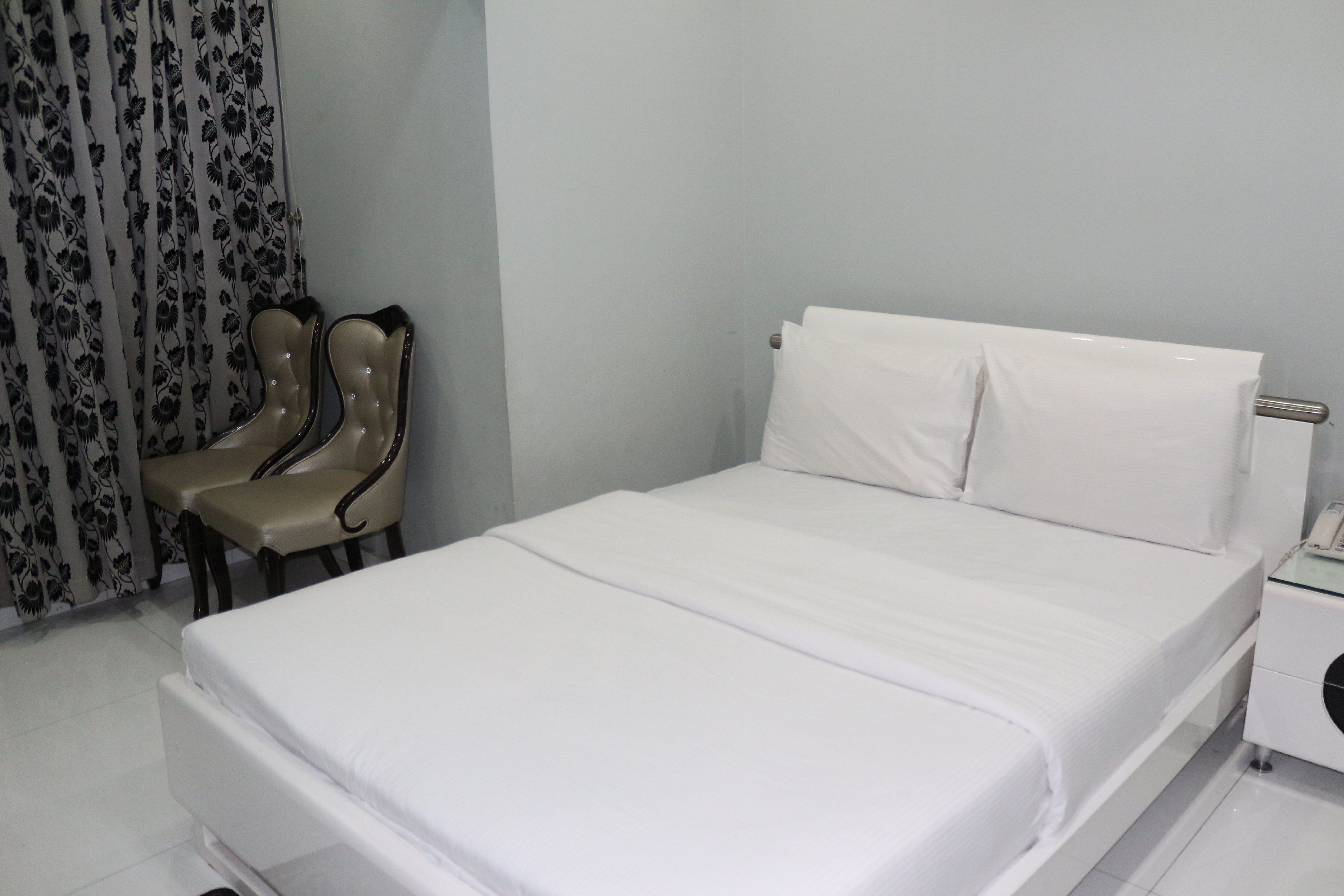 White Fort Hotel Deira - Tap to explore photos