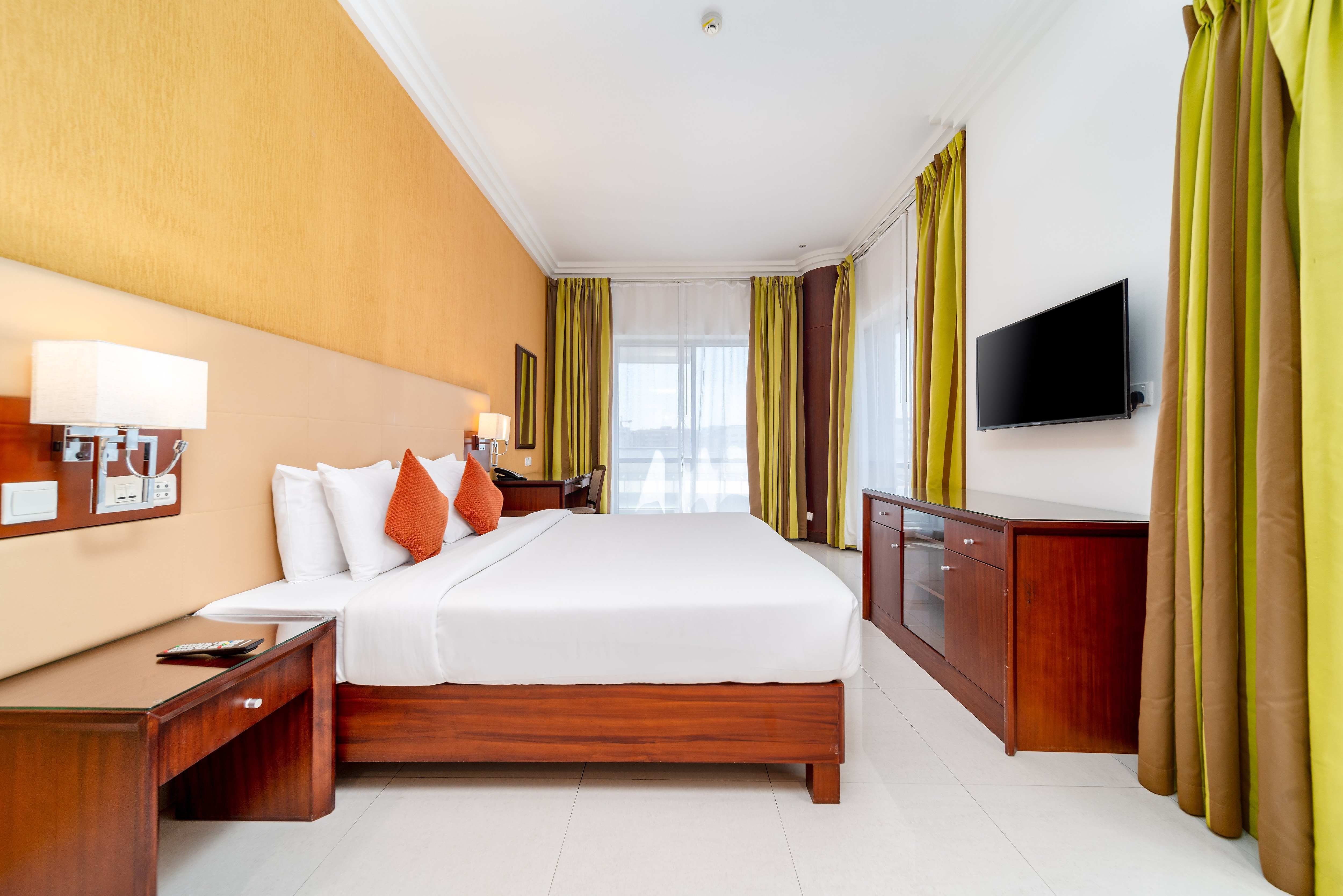 Star Metro Deira Hotel Apartments - Tap to explore photos
