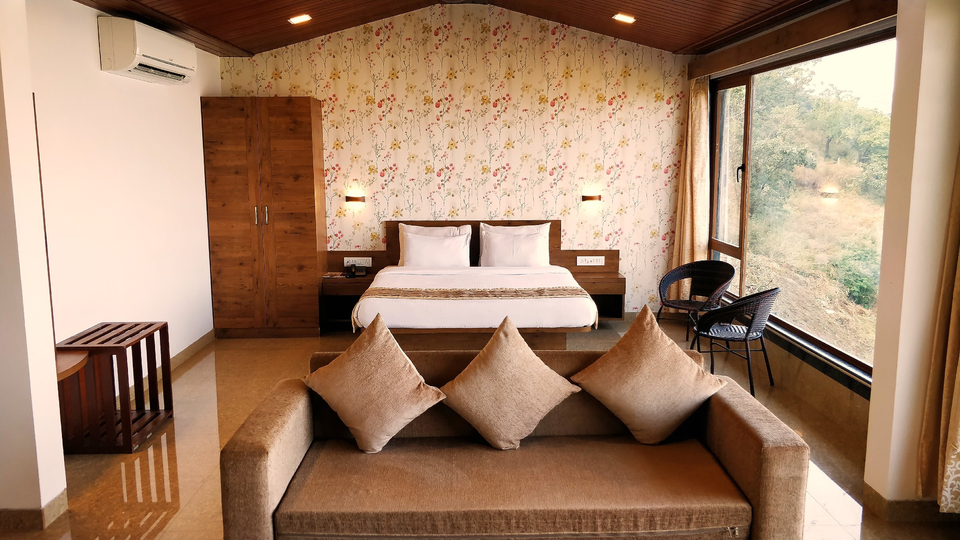 HOTEL MIRAYA 2