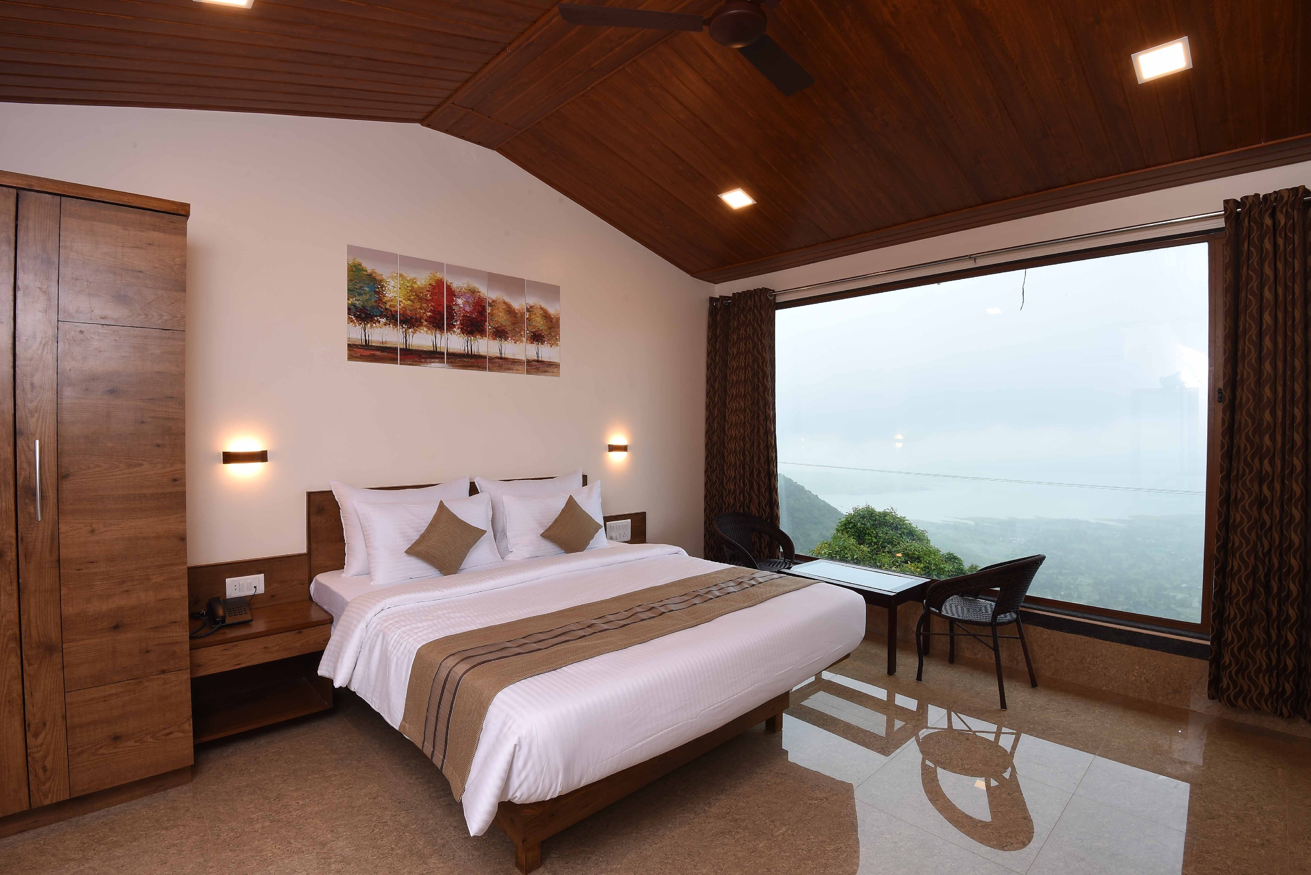 Miraya High (Privacy for couples) 1