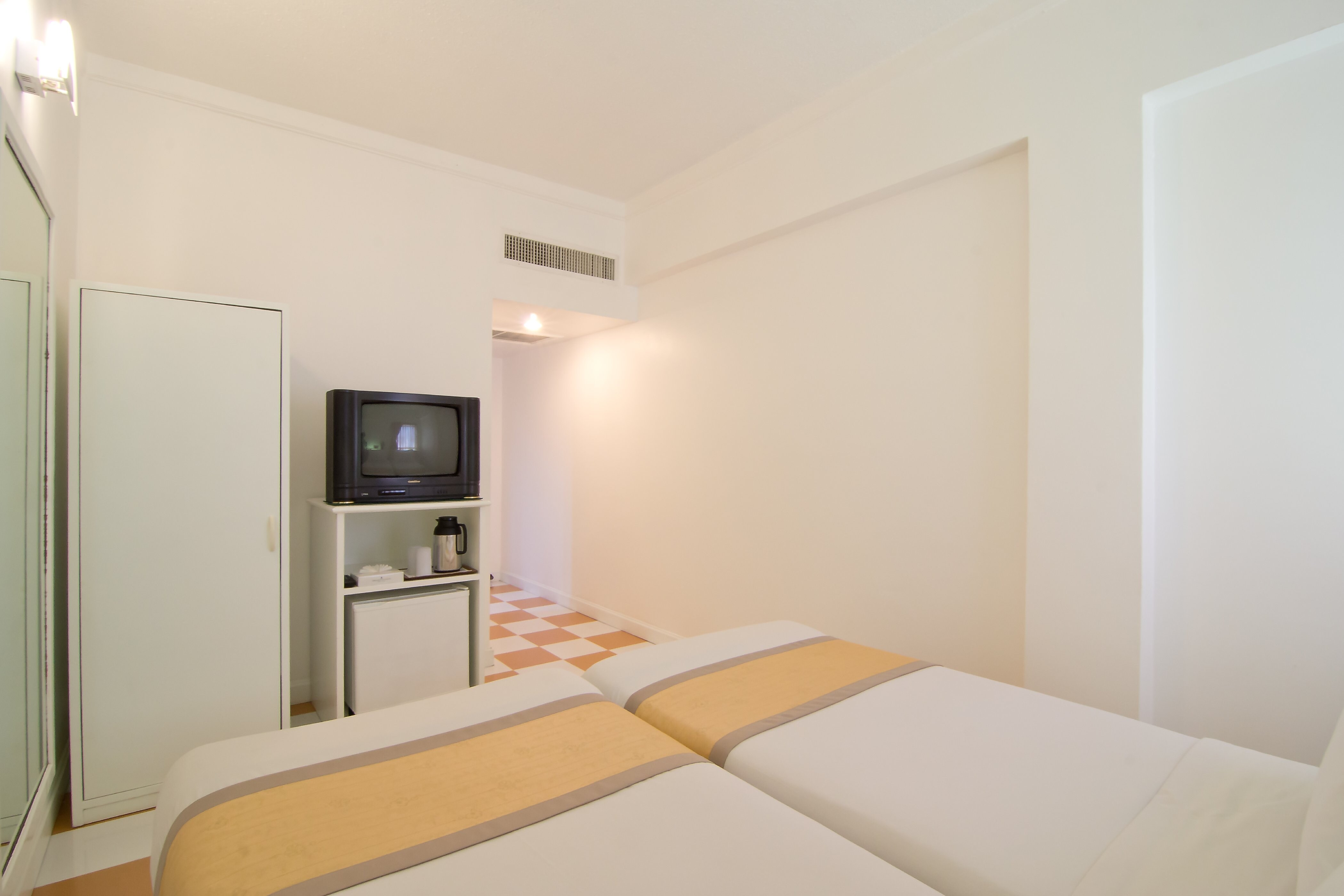 Ambassador City Jomtien Pattaya (Inn Wing) - Tap to explore photos