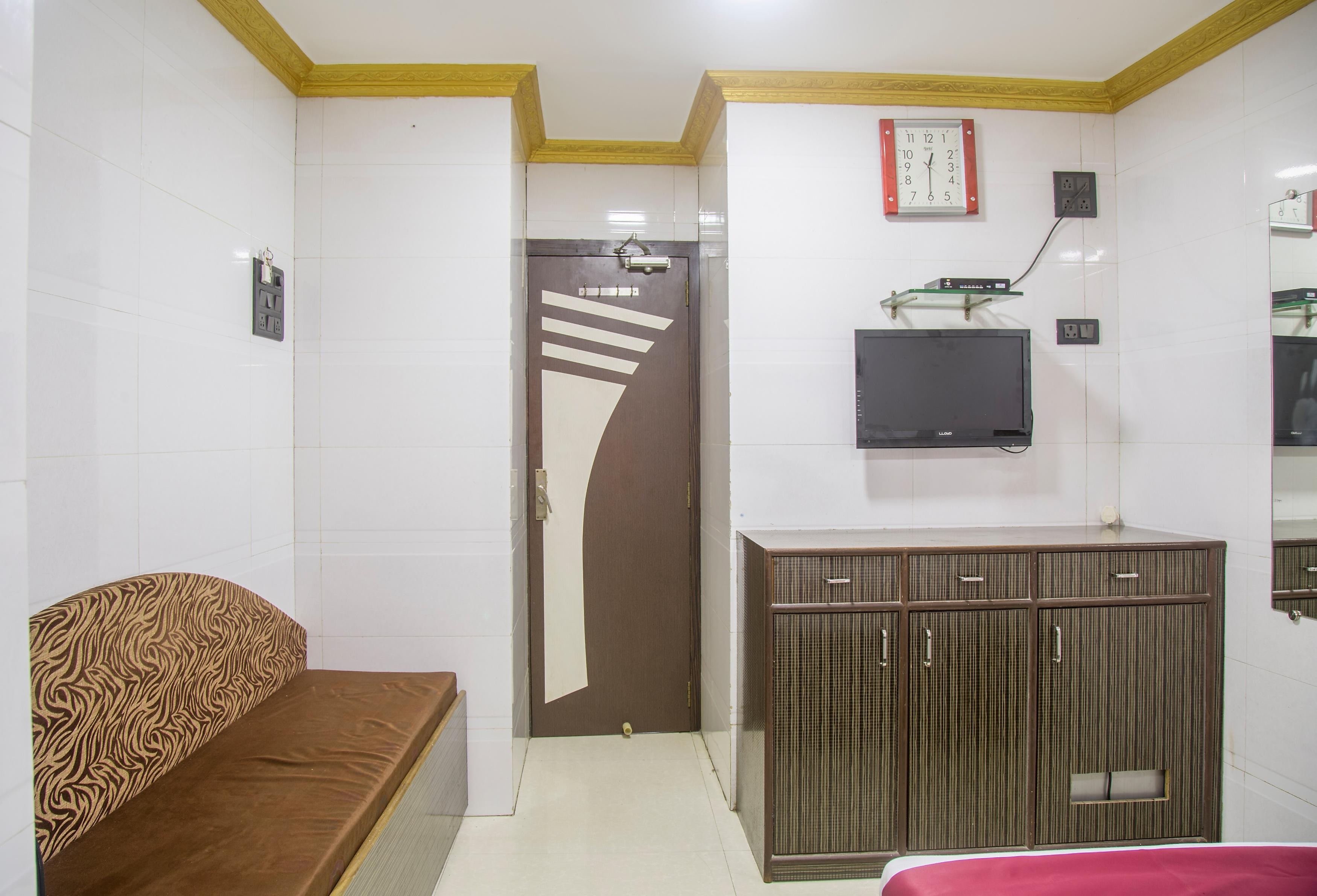 Relax Guest House - Tap to explore photos