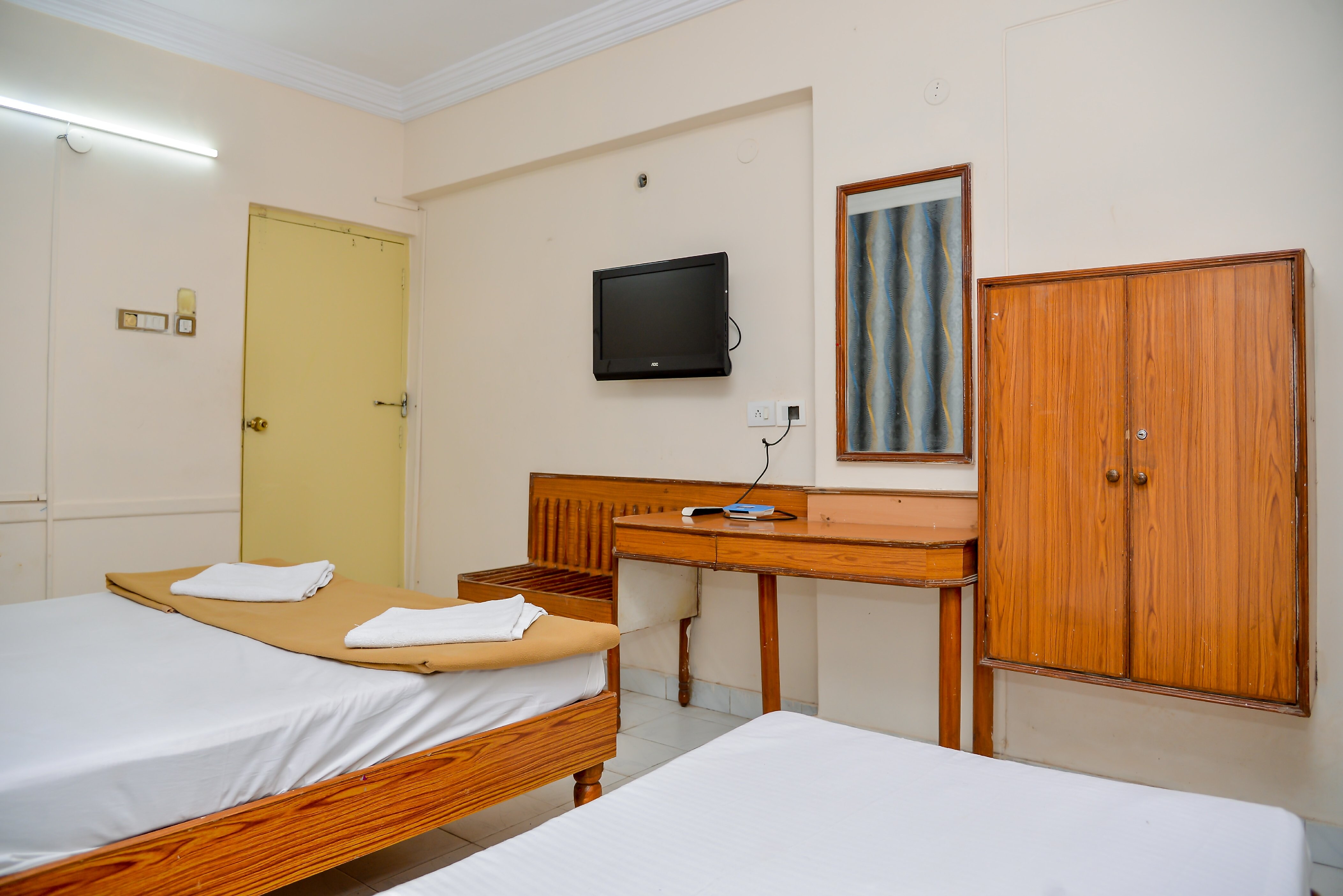 HOTEL SRI MAYURI - Tap to explore photos