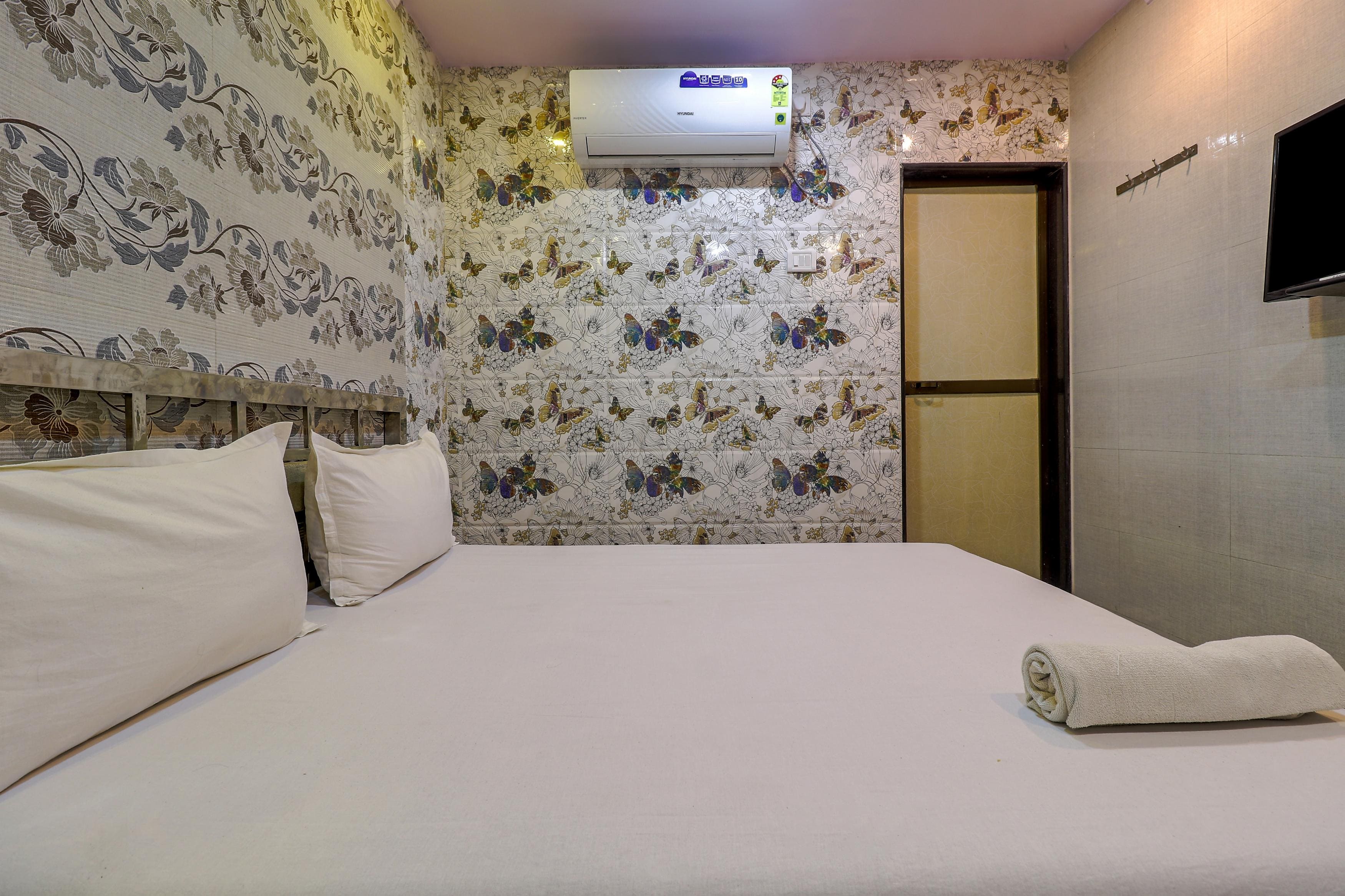 Hotel Al Ahad - Tap to explore photos