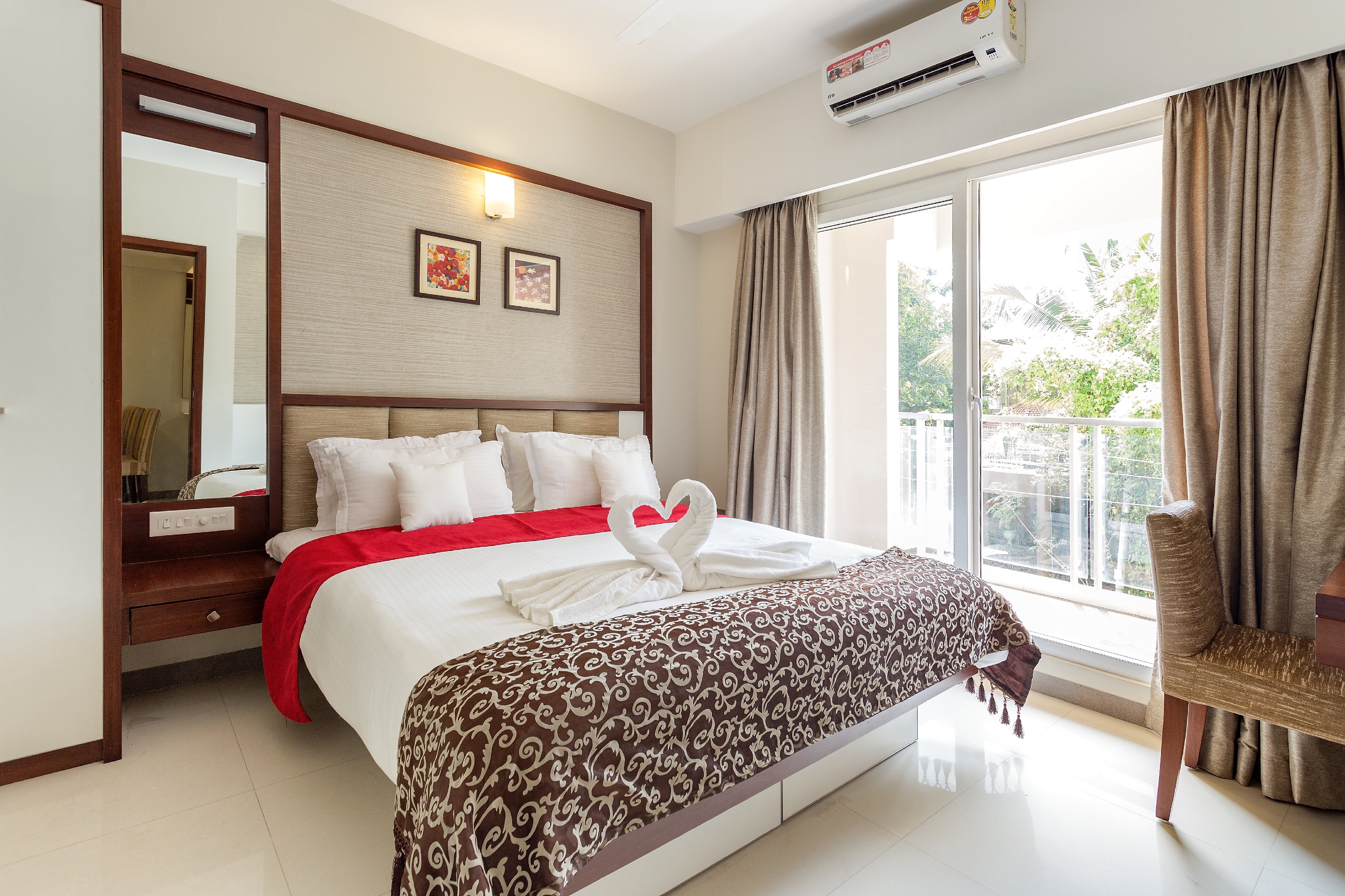 D Homz Suites - Tap to explore photos