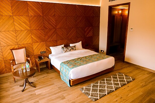 Luxury Royal Den