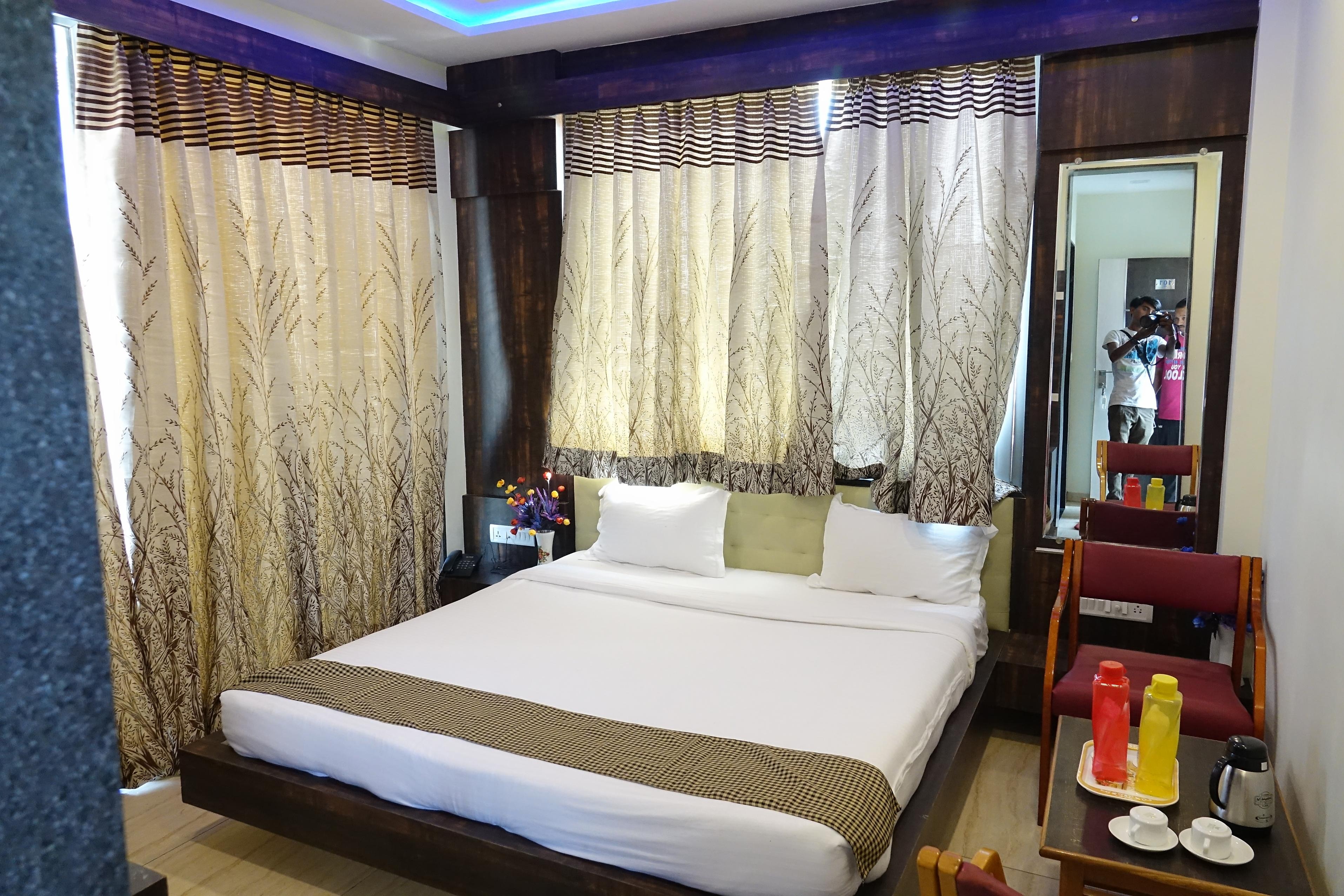 Hotel Keshav - Tap to explore photos