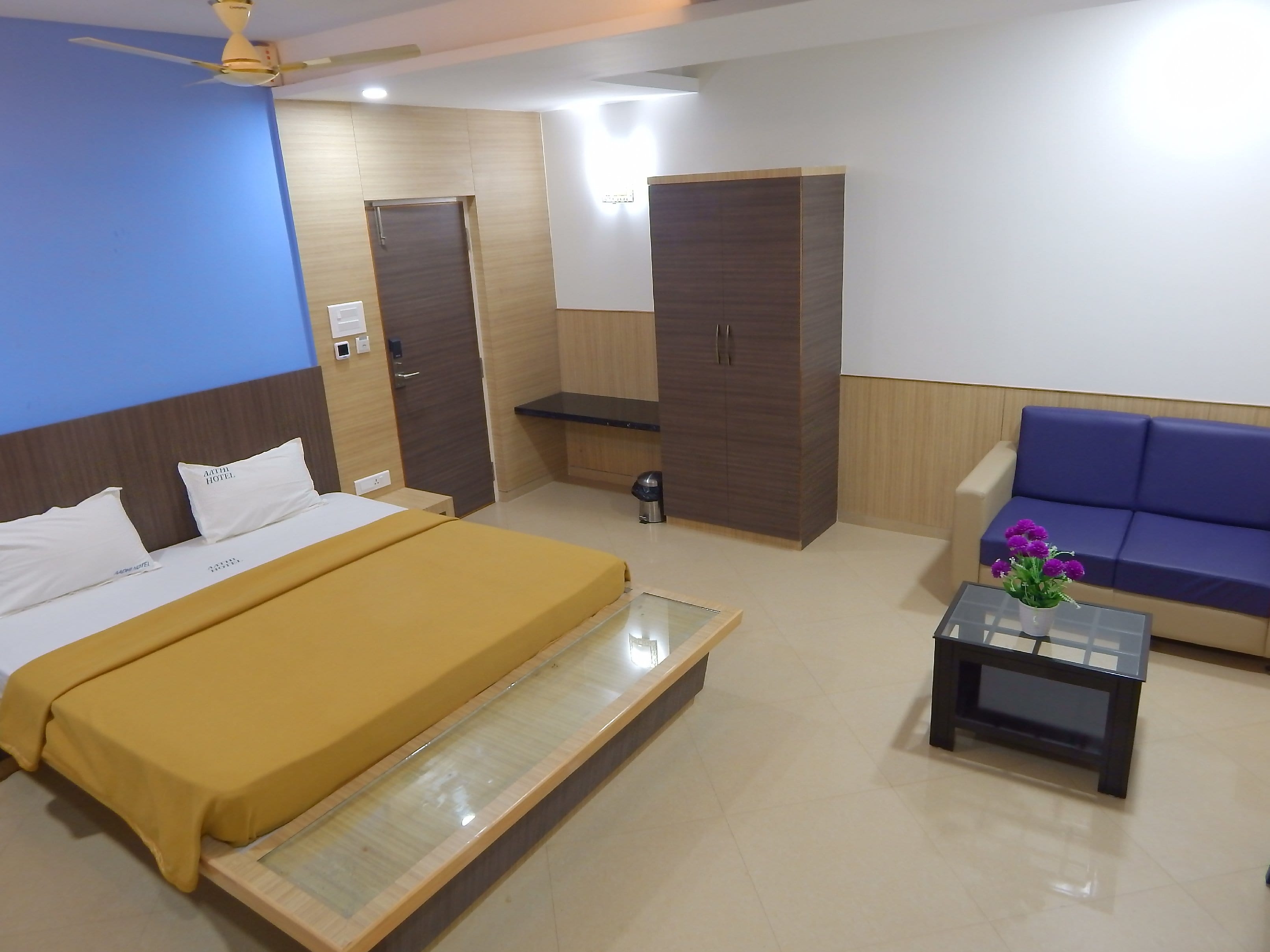 Hotel Aadhi - Tap to explore photos