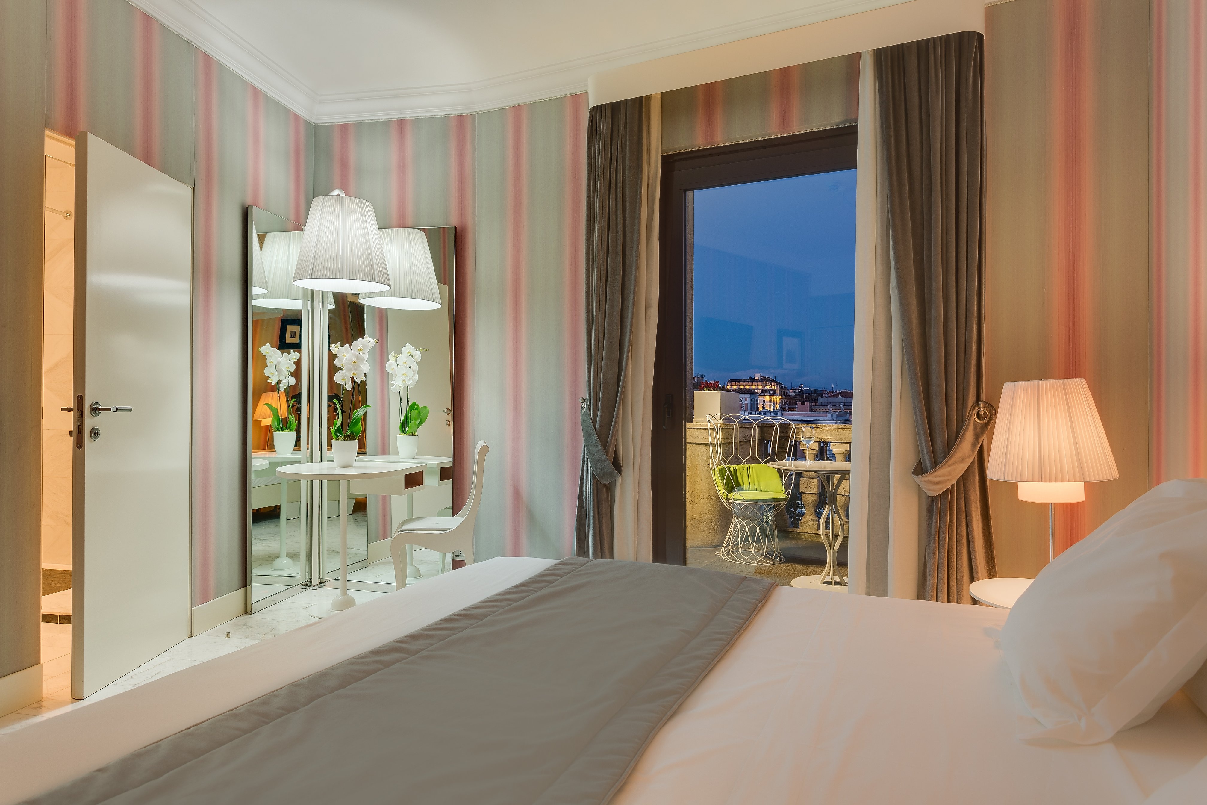 Grand Hotel Palace Rome - A Millennium Hotel - Tap to explore photos
