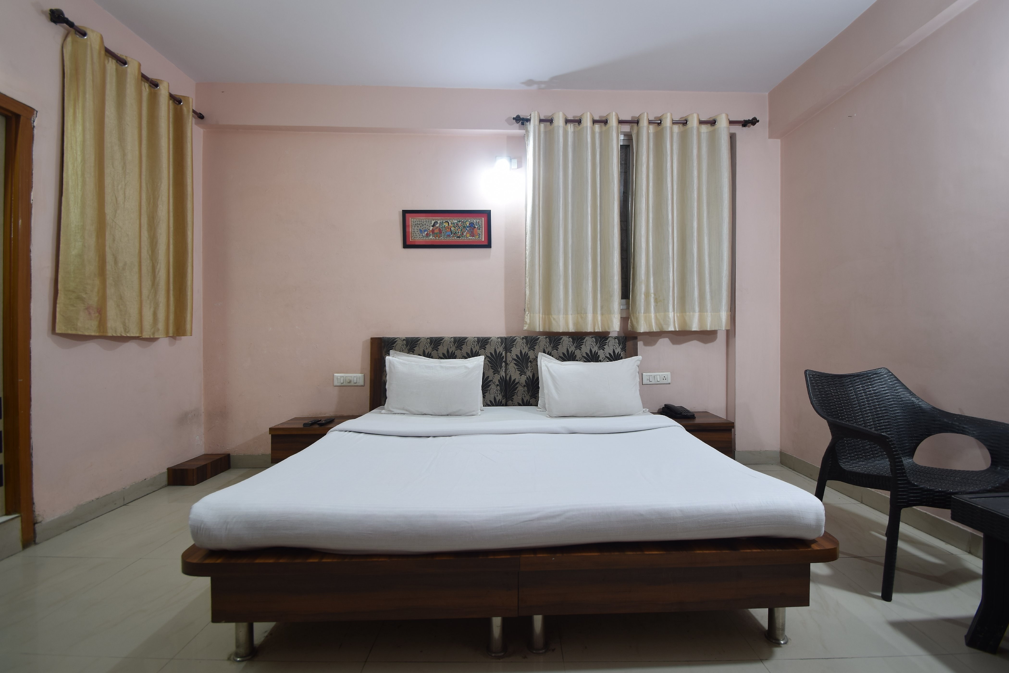 Shreenathji Inn - Tap to explore photos