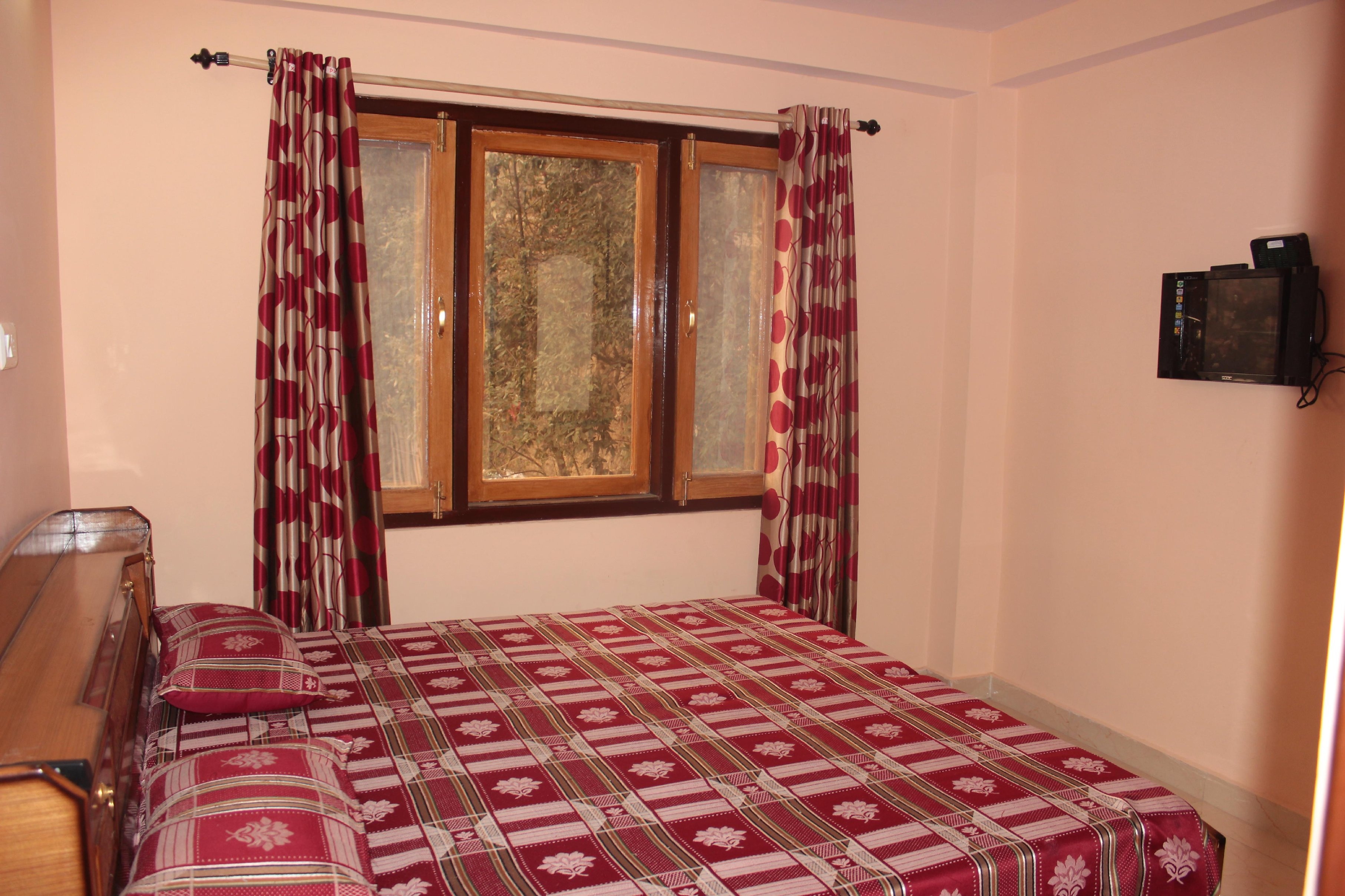 Geeta Homestay - Tap to explore photos