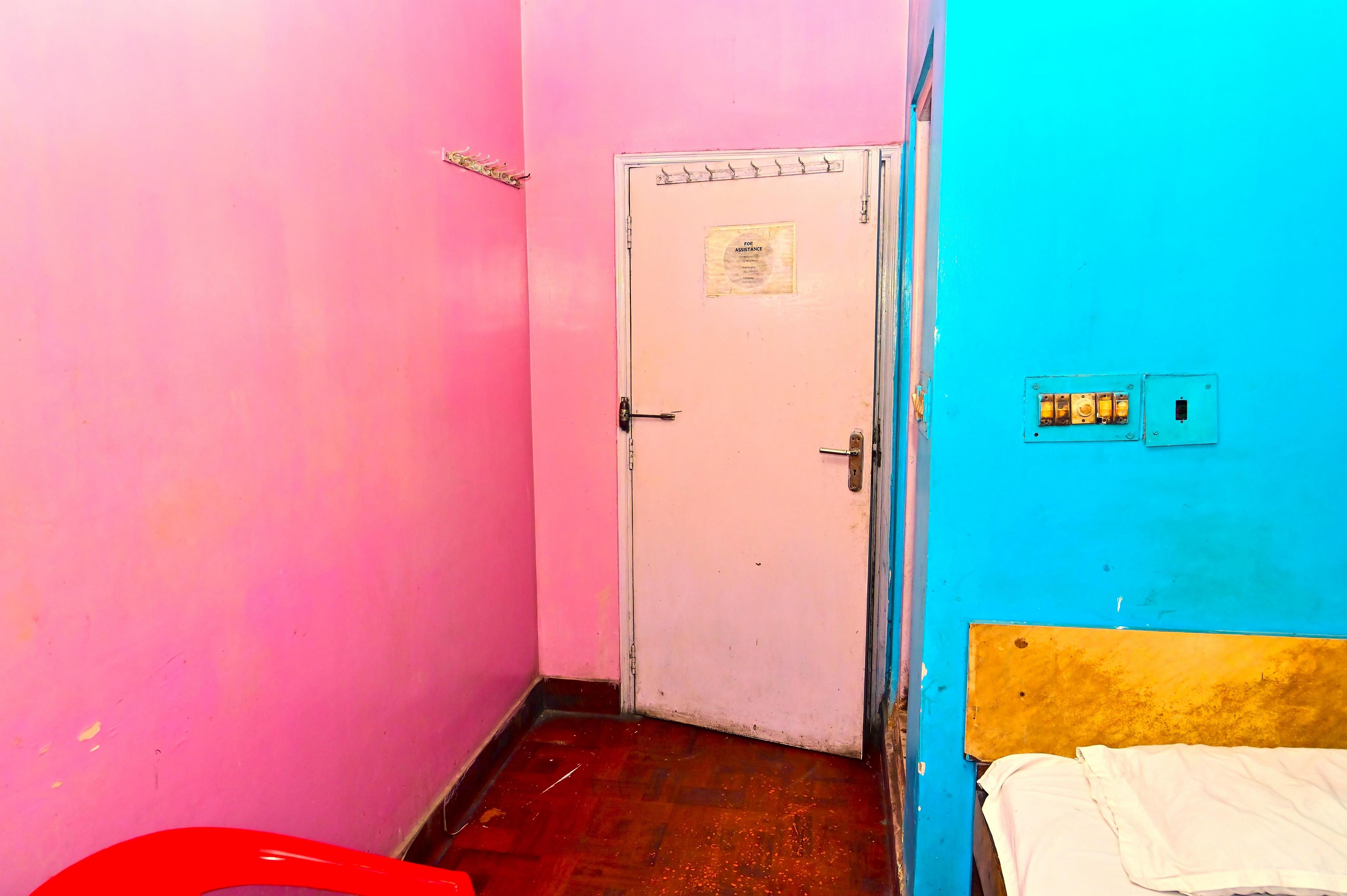 hasting guesthouse - Tap to explore photos